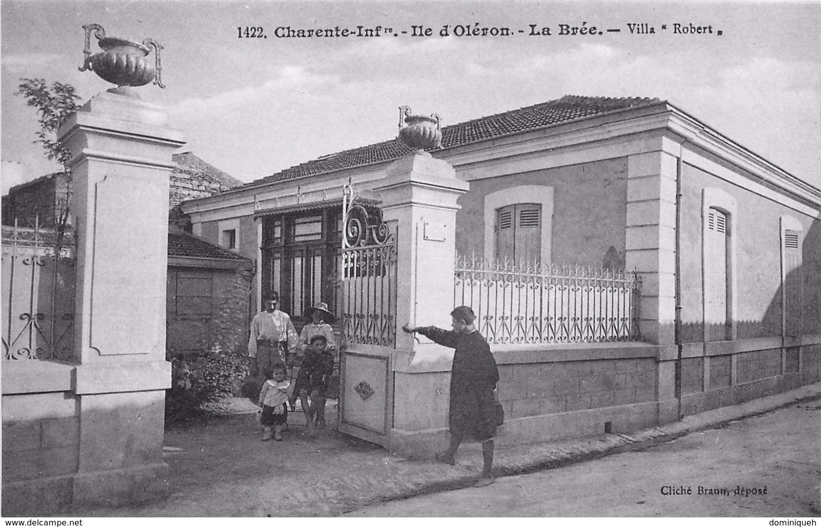 Lot de 50 cpa Île de Ré et Île d'Oléron Plusieurs animations