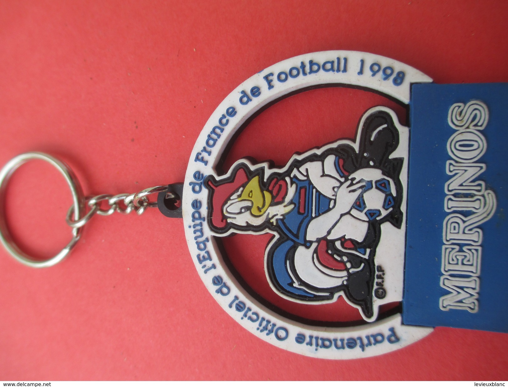 Mérinos/ Partenaire Officiel  De L'Equipe De France De Foot-Ball/Coq Gaulois Avec Béret /1998                  POC249bis - Porte-clefs