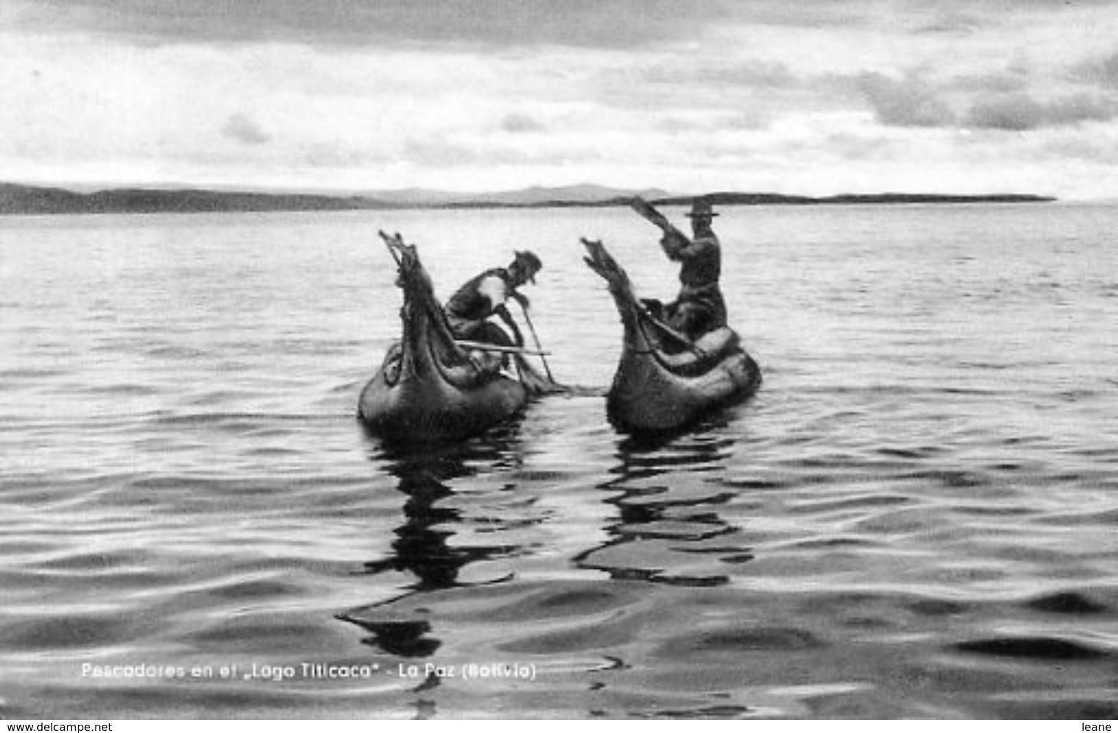 BOLIVIE - Pescadores -  Lago Titicaca - LA PAZ - Bolivie