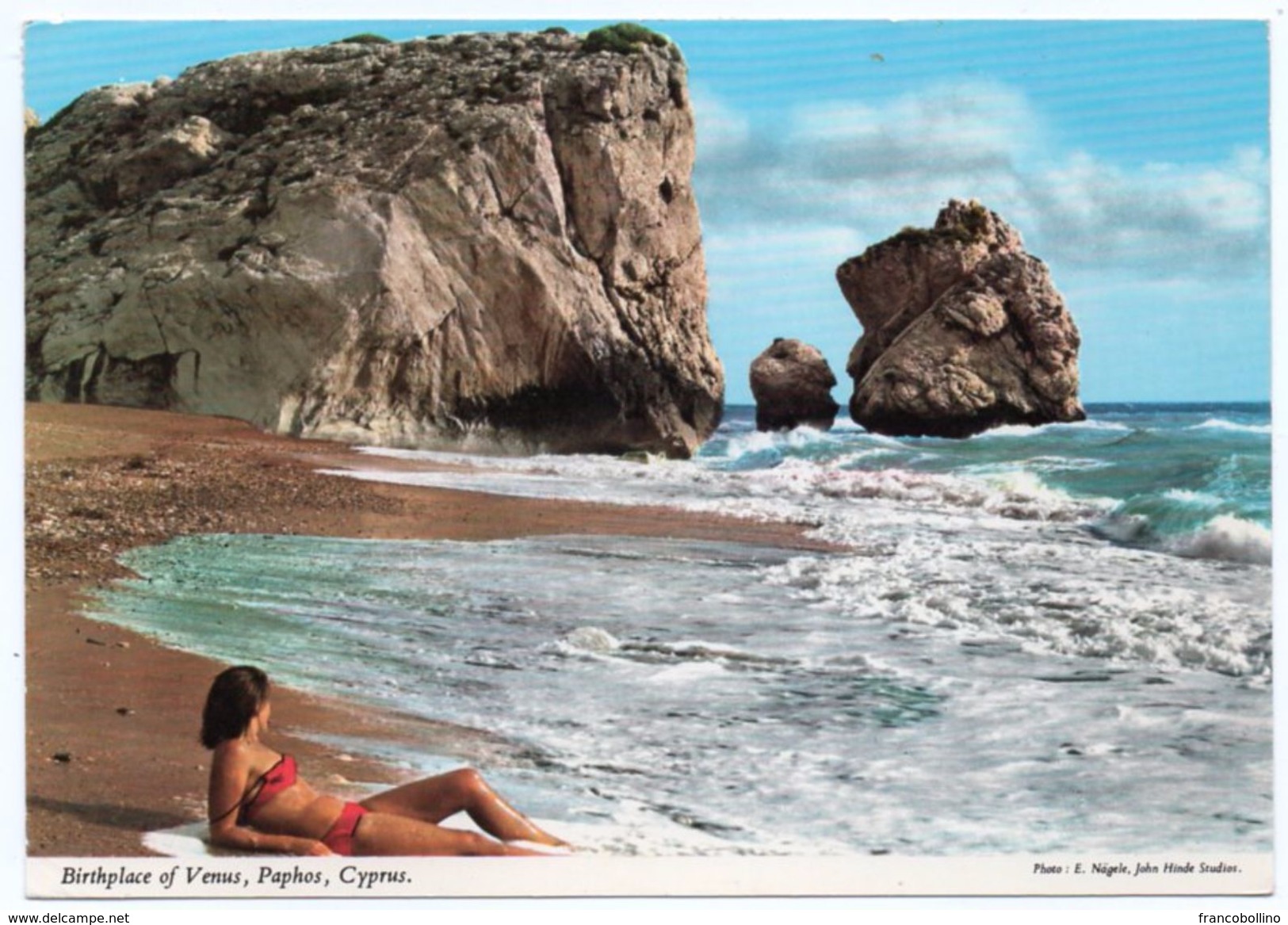 CYPRUS - BIRTHPLACE OF VENUS, PAPHOS (PUBL. JOHN HINDE) / GIRL ON THE BEACH - Cipro