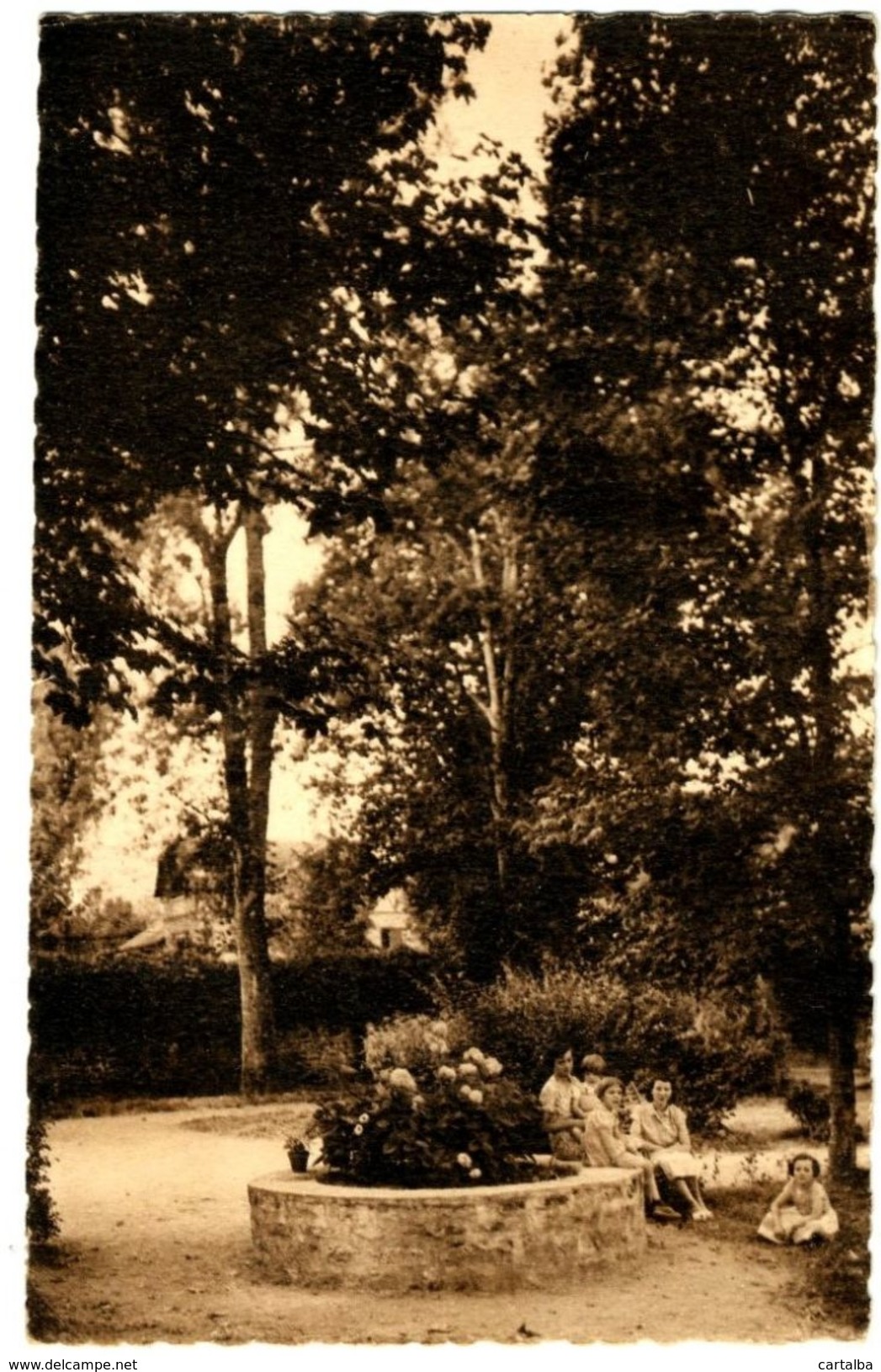 CPSM 58 Nièvre Saint-Honoré-les-Bains Home D'Enfants "La Frenaie" Vue Sur Le Parc Animé - Saint-Honoré-les-Bains