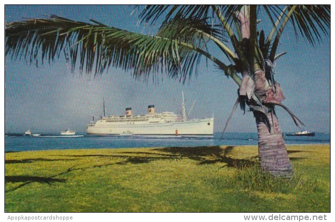 Hawaii Honolulu S S Lurline Arriving 1955 - Honolulu