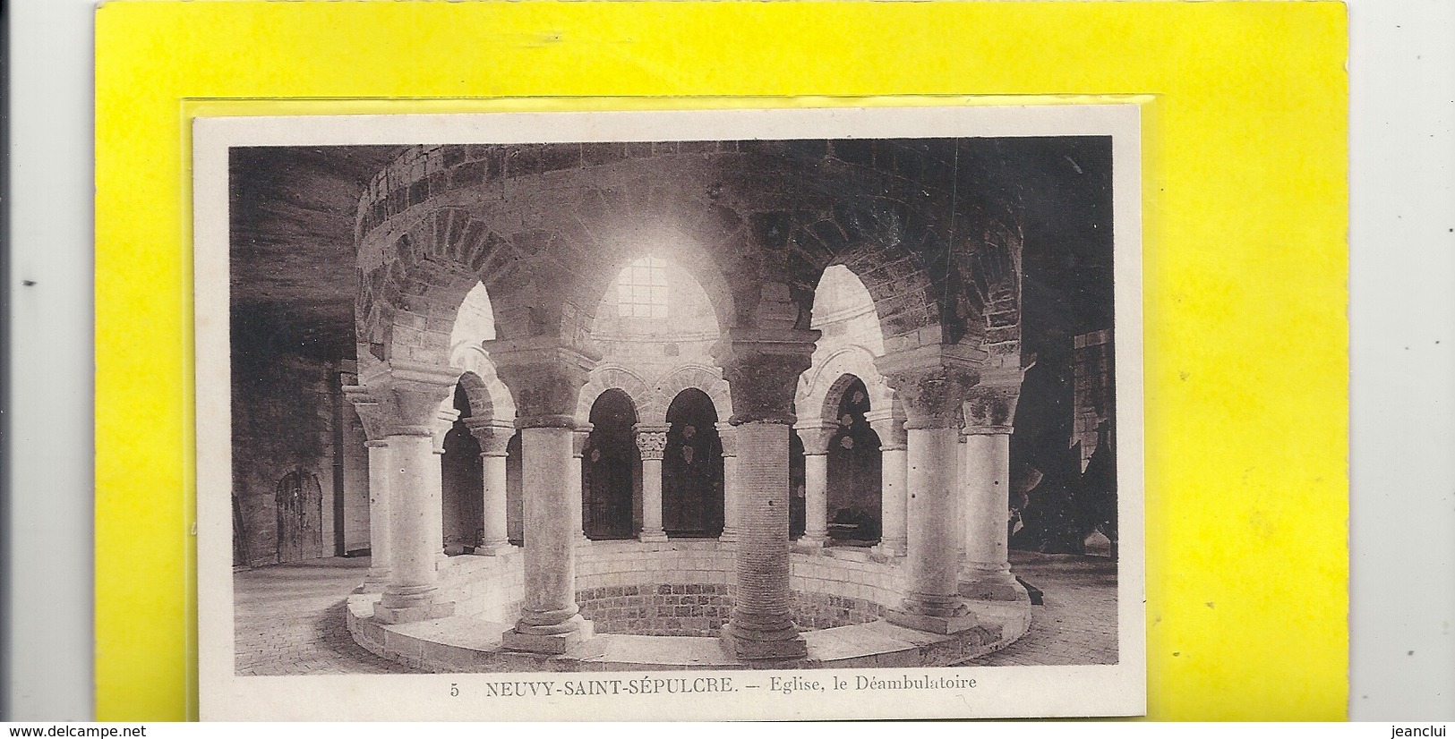 5. NEUVY-SAINT-SEPULCRE . EGLISE , LE DEAMBULATOIRE . CARTE NON ECRITE - Autres & Non Classés