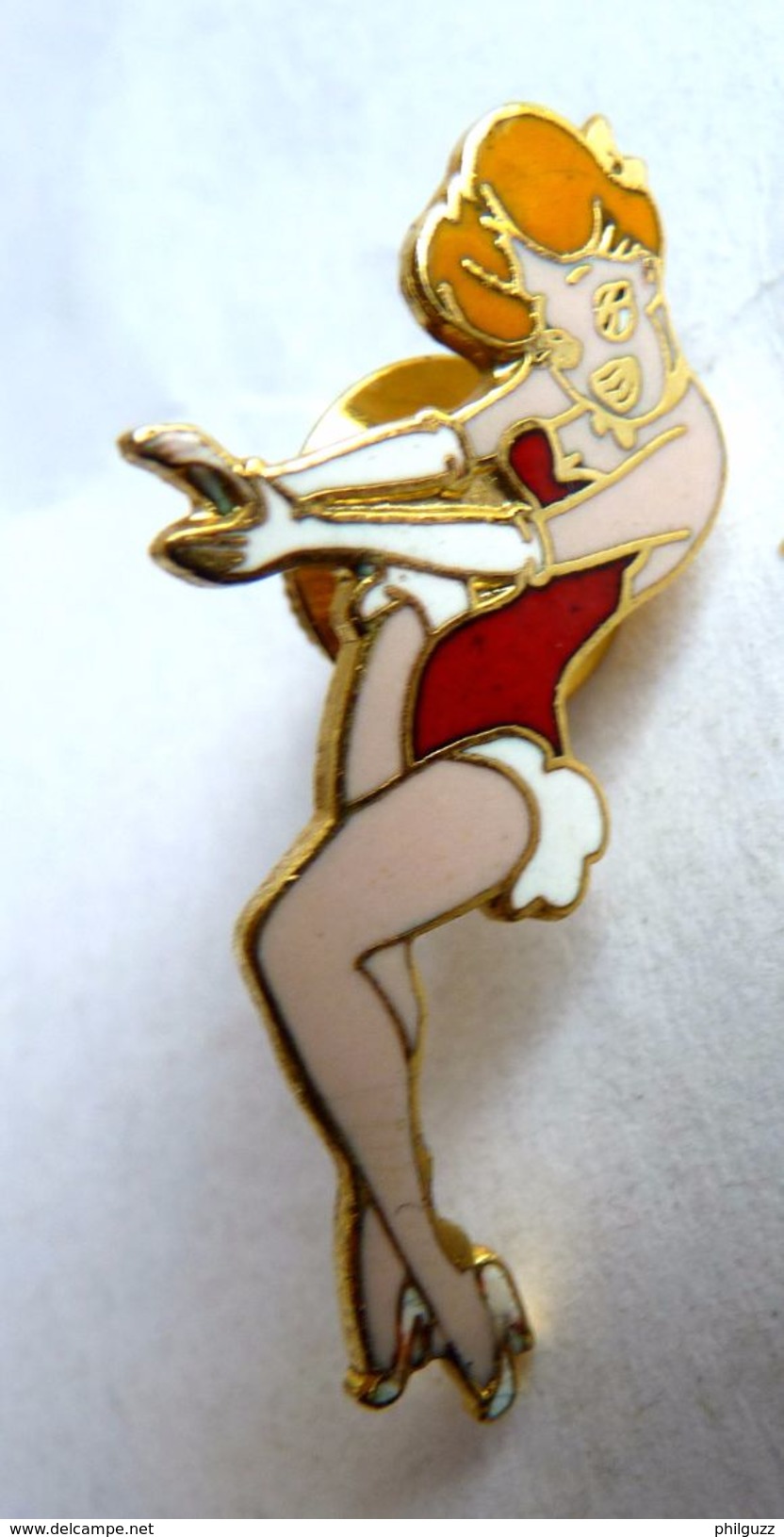 PIN'S DEMONS ET MERVEILLES 1988 DANSEUSE Tex Avery - Pins