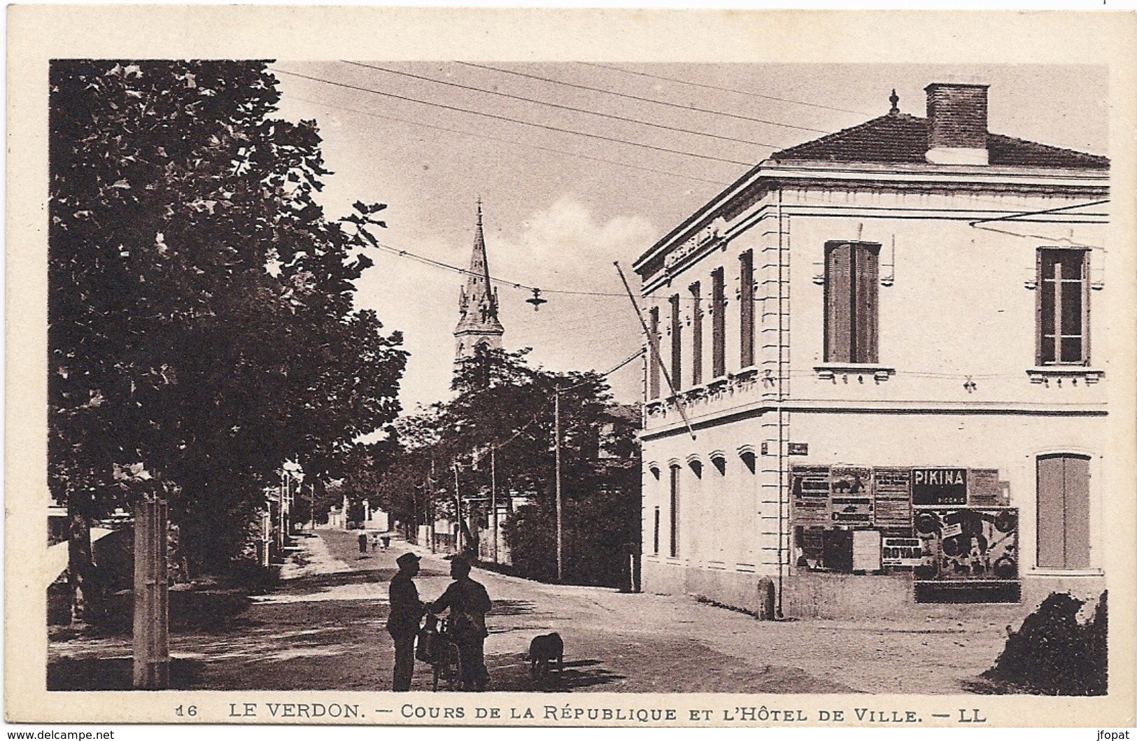 33 GIRONDE - LE VERDON Cours De La République Et L'hôtel De Ville - Autres & Non Classés