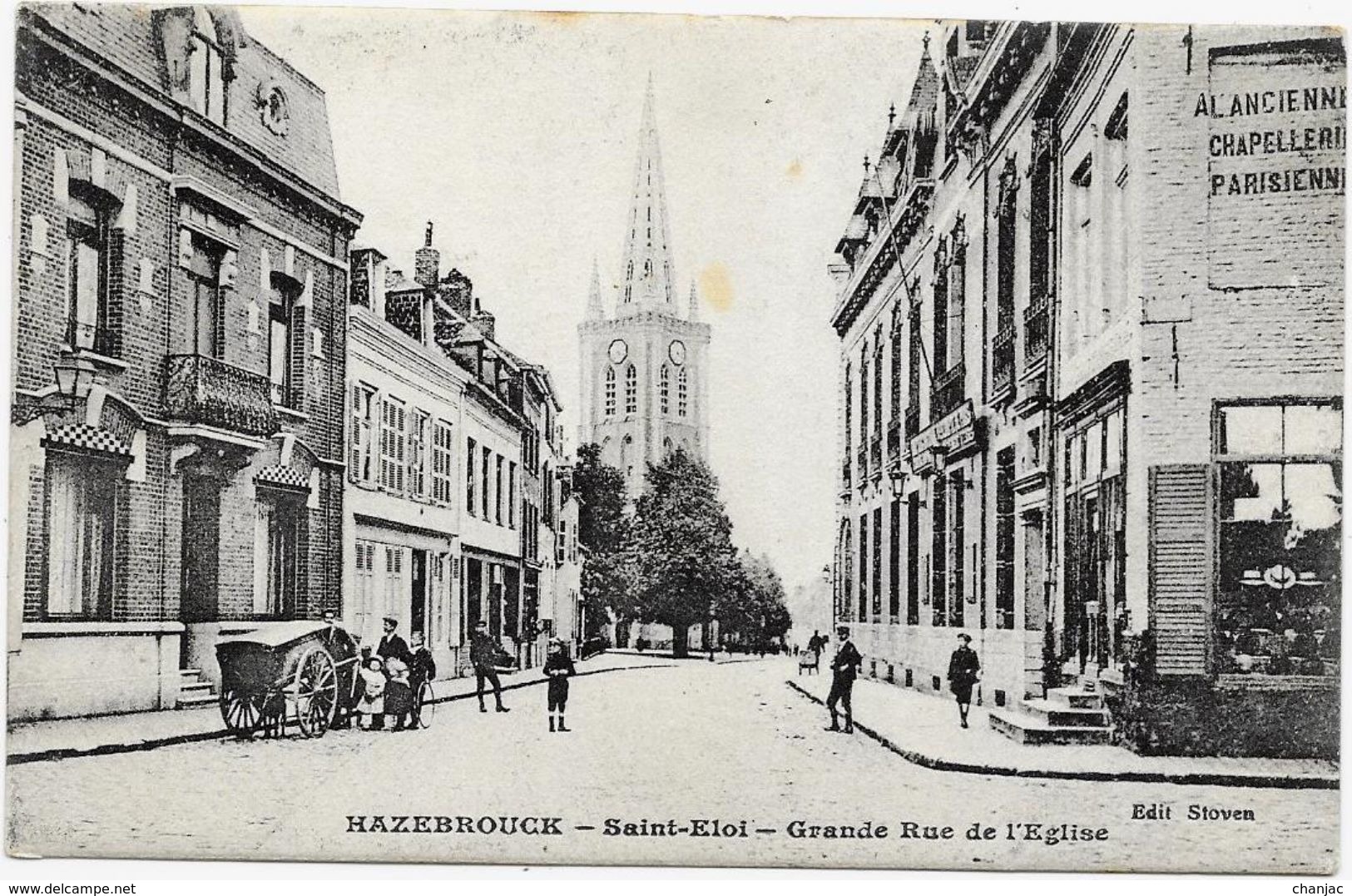 Cpa: 59 HAZEBROUCK (ar. Dunkerque) Saint Eloi -  Grande Rue De L'Eglise (A L'Ancienne, Chapellerie Parisienne) - Hazebrouck