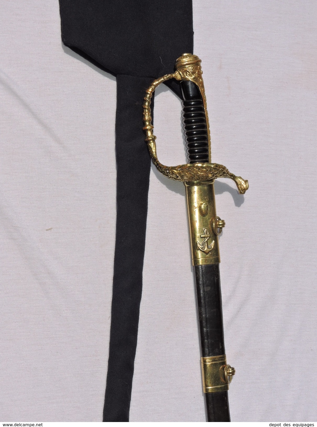 BEAU   SABRE  OFFICIER de MARINE - modèle 1837 - ANNEES  1990 - SUPERBE ETAT