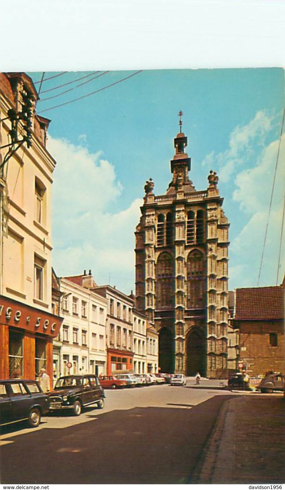 Cpsm -     Douai - Eglise Saint Pierre     V270 - Douai