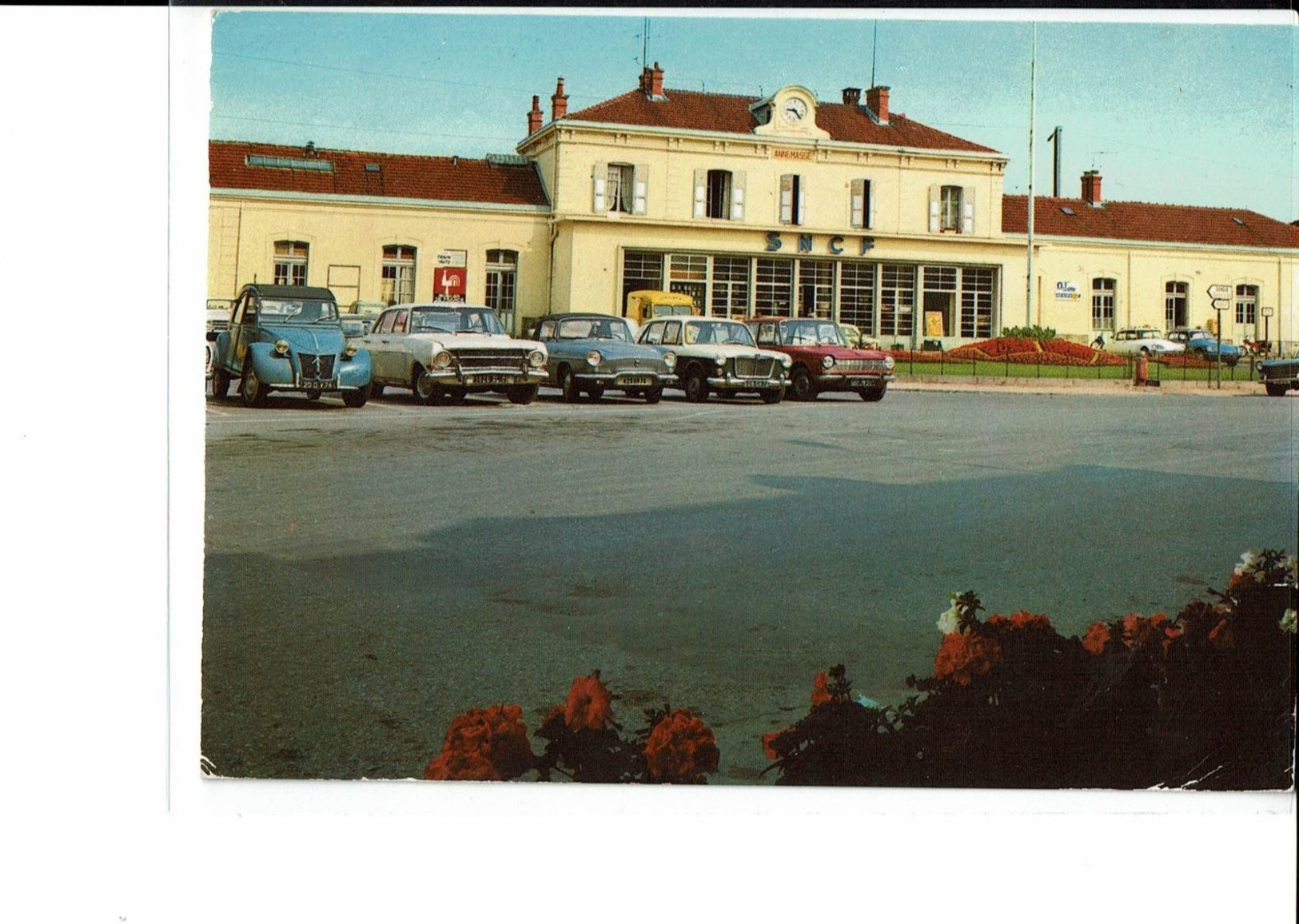 Annemasse La Gare  Automobiles 2cv Citroen Et Floride Renault - Autres & Non Classés