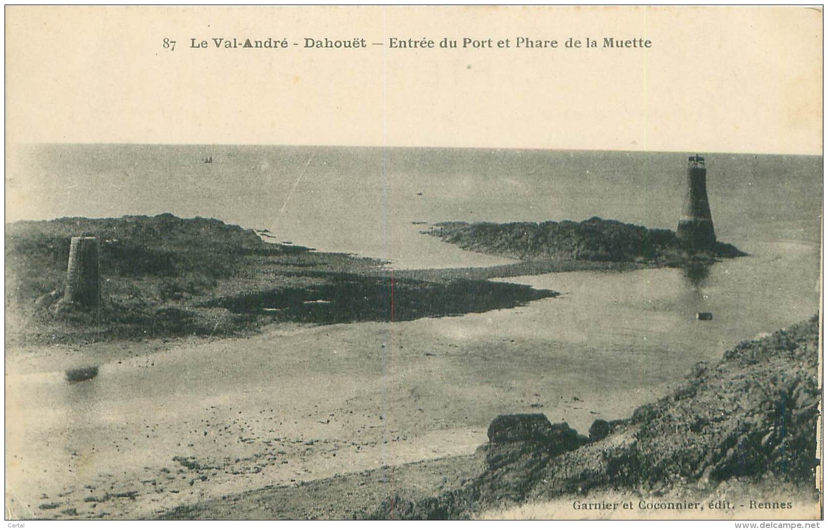 22 - LE VAL-ANDRE - DAHOUËT - Entrée Du Port Et Phare De La Muette - Pléneuf-Val-André