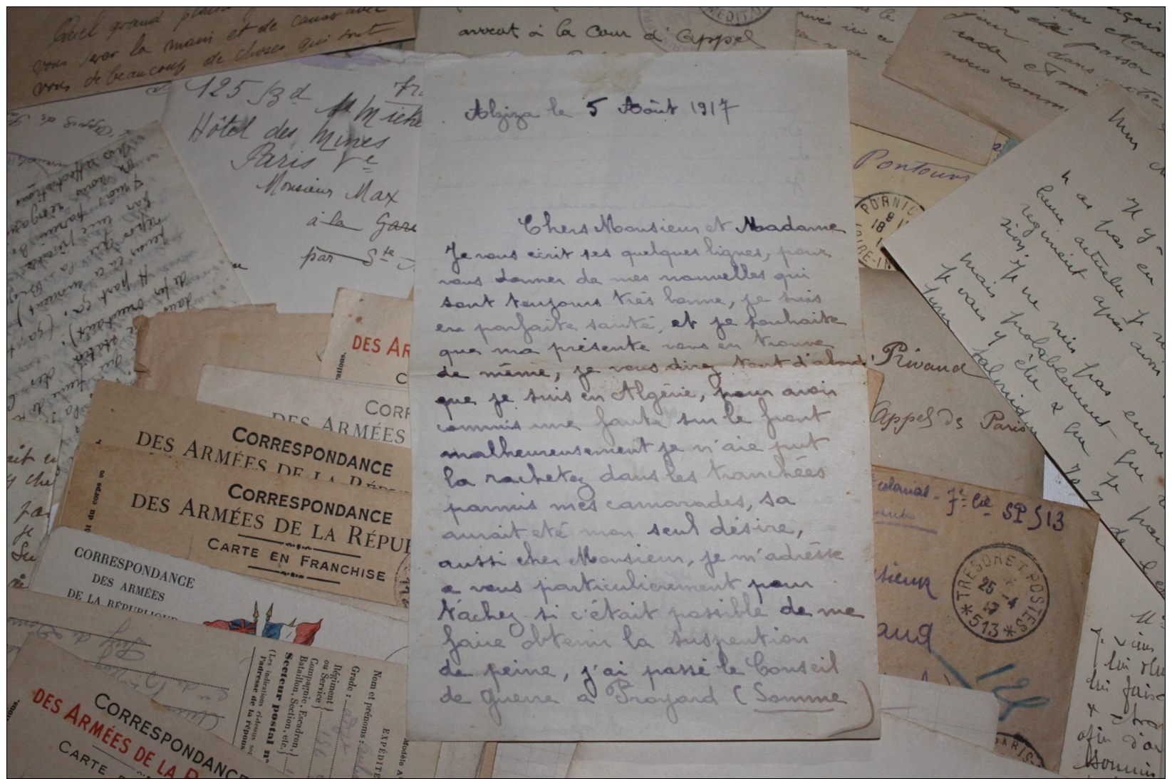 Lot De Lettres 14-18 Adressé à Un  Officier Administratif Dont Une D'un Deserteur De 1917 - 1914-18