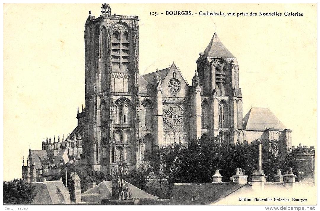 [DC10936] CPA - FRANCIA - BOURGES - CATHEDRALE - VUE PRISE NOUVELLES GALERIES - Non Viaggiata - Old Postcard - Bourges