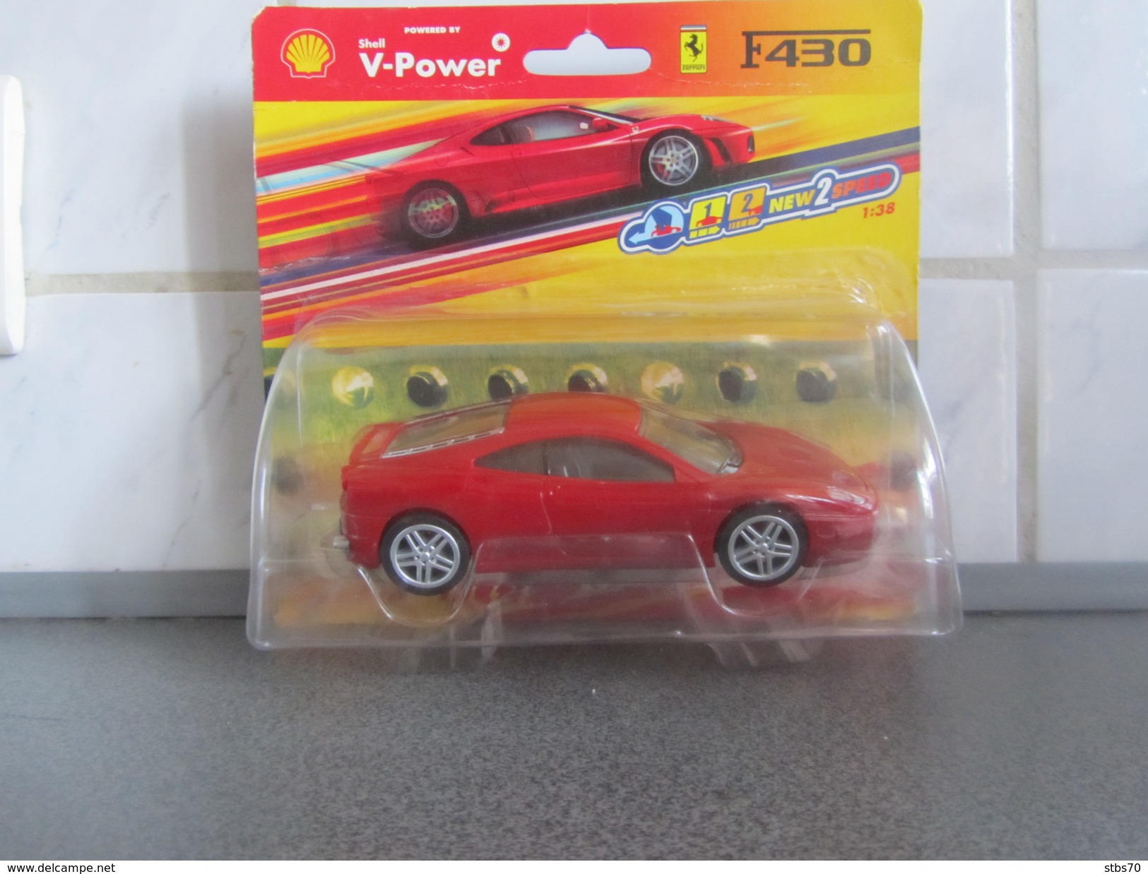 BW65 Hotwheels, Shell, Ferrari F430 à Friction, Neuve Sous Emballage, 1/38 - Other & Unclassified