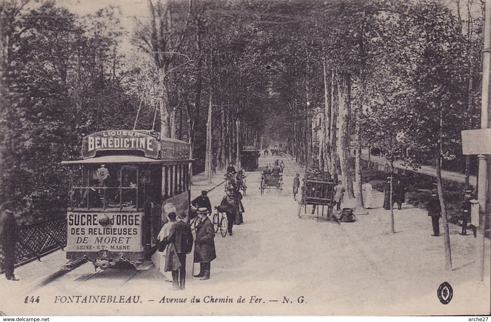 CPA - 77 - FONTAINEBLEAU - Avenue Du Chemin De Fer - 144 - Fontainebleau