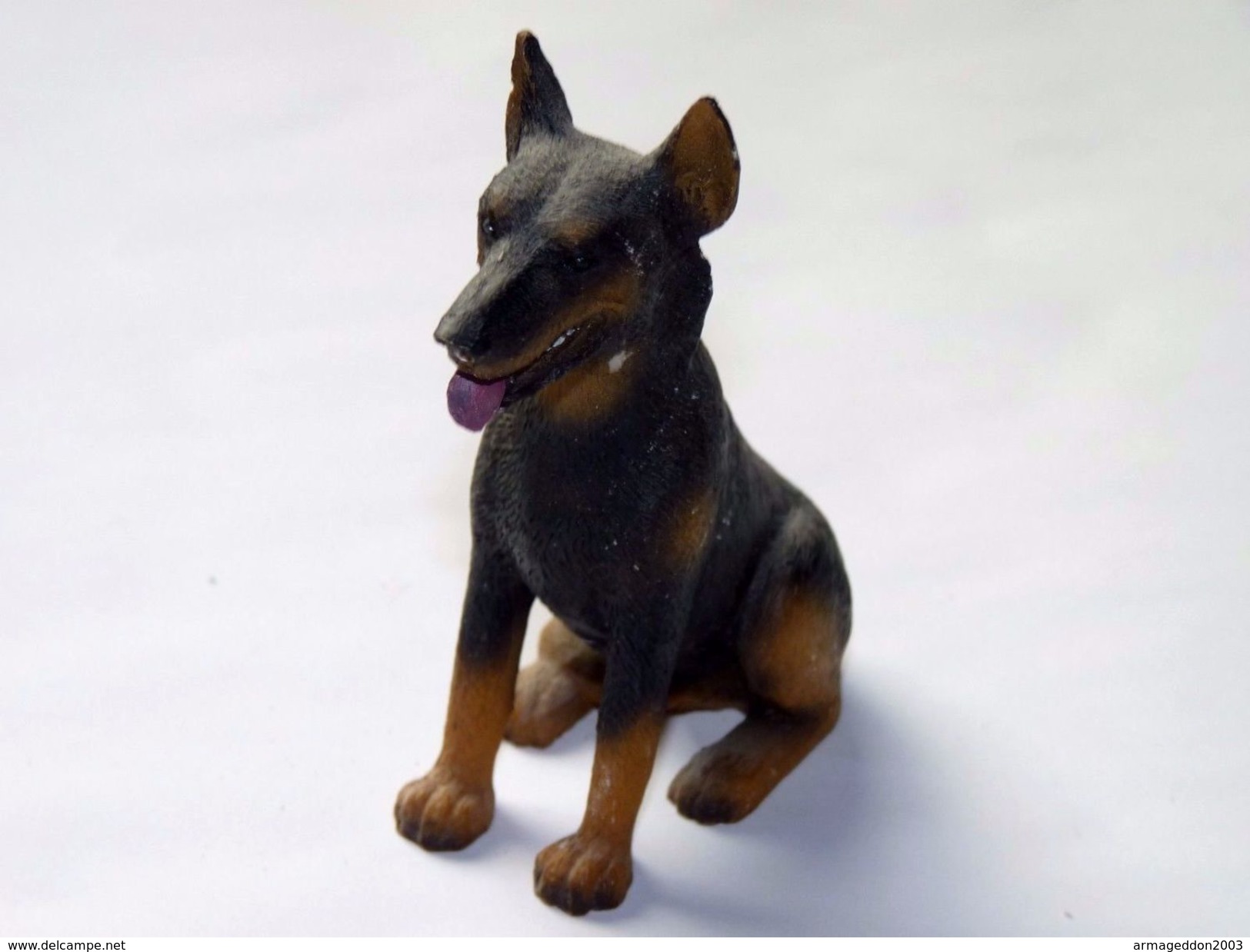 FIGURINE CHIEN RESINE / 9.5 X 6 Cm Environ - Chiens