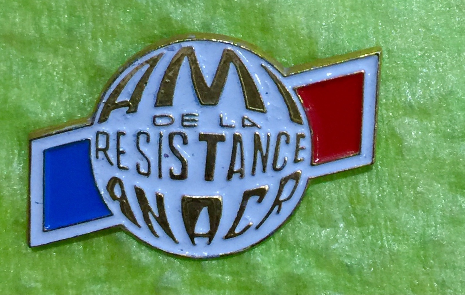 AMI DE LA RESISTANCE - Militari