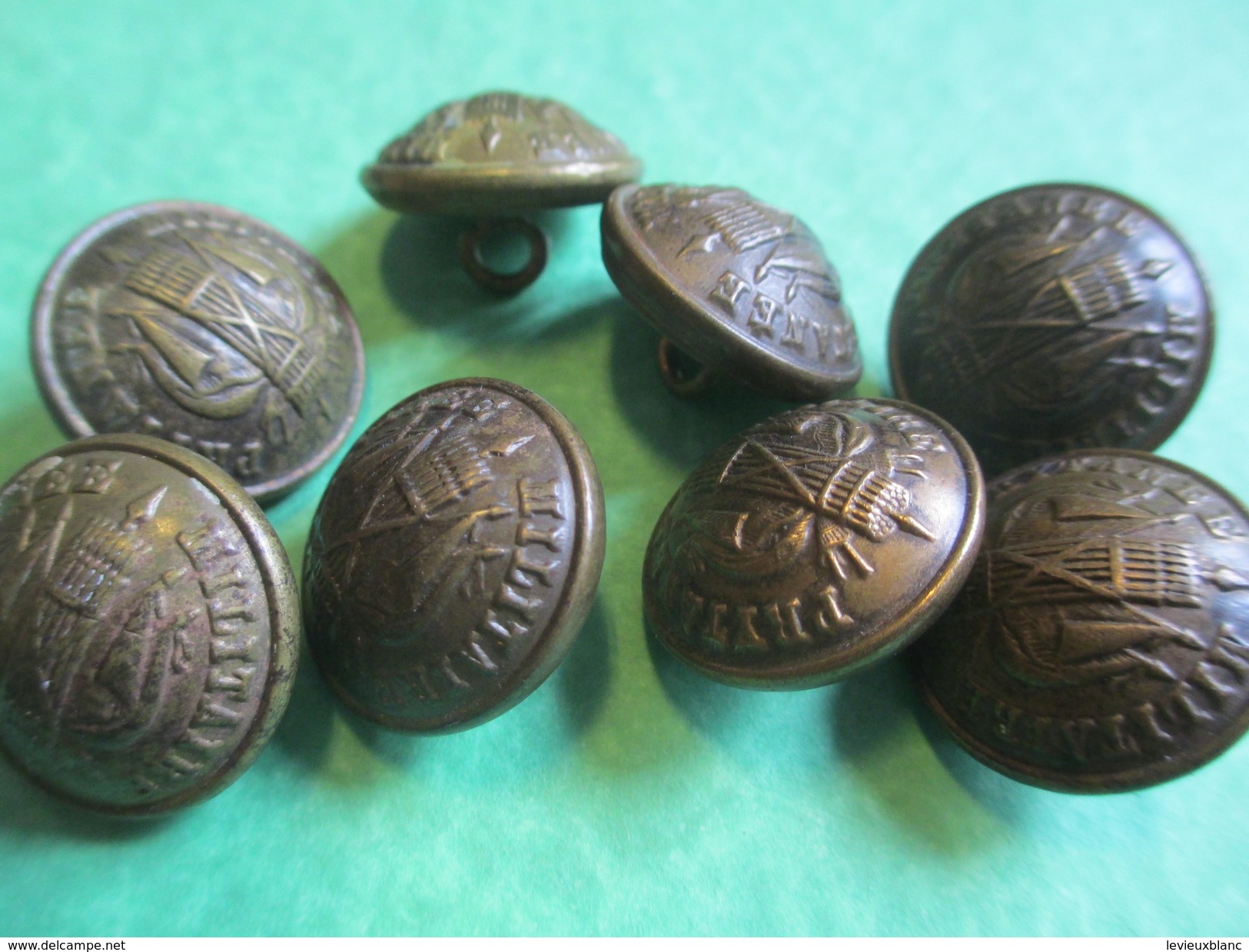 8  Boutons /Militaria/ Prytanée Militaire/Vers 1900-1930      BOUT126 - Buttons