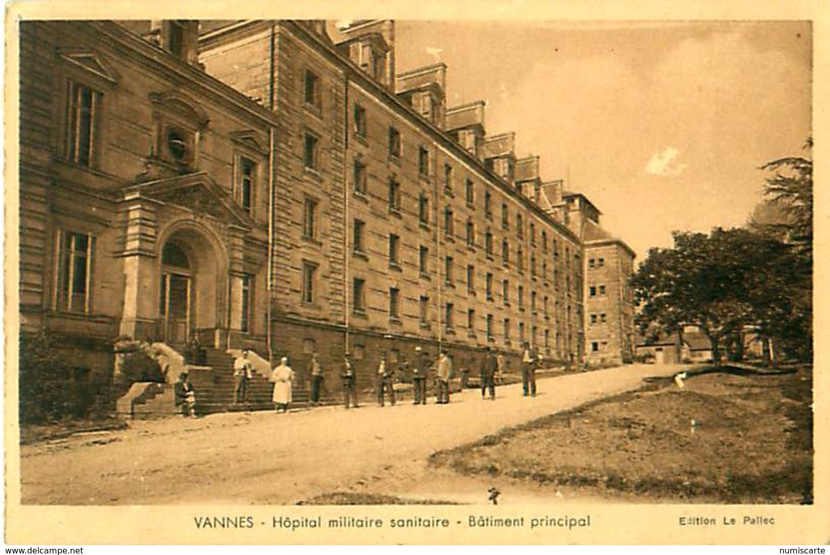 Cpa VANNES 56 Hôpital Militaire Sanitaire - Bâtiment Principal - Vannes