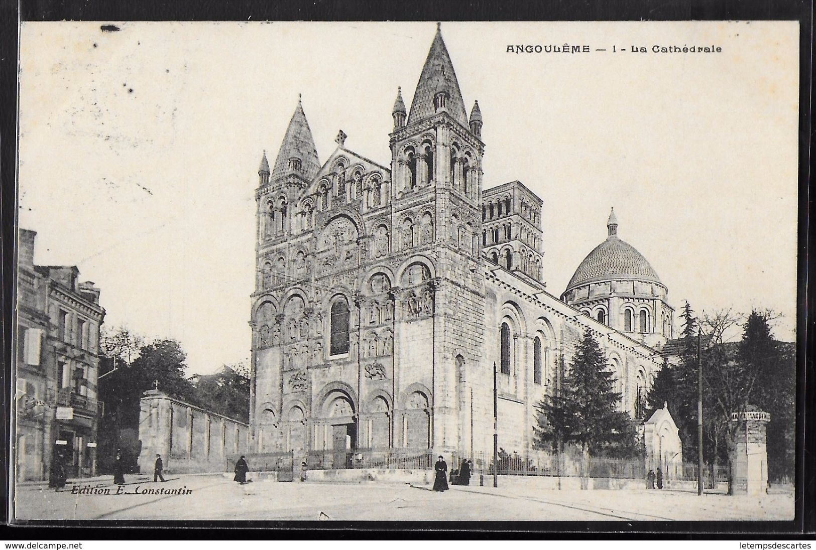 CPA 16 - Angoulême, La Cathédrale - Angouleme