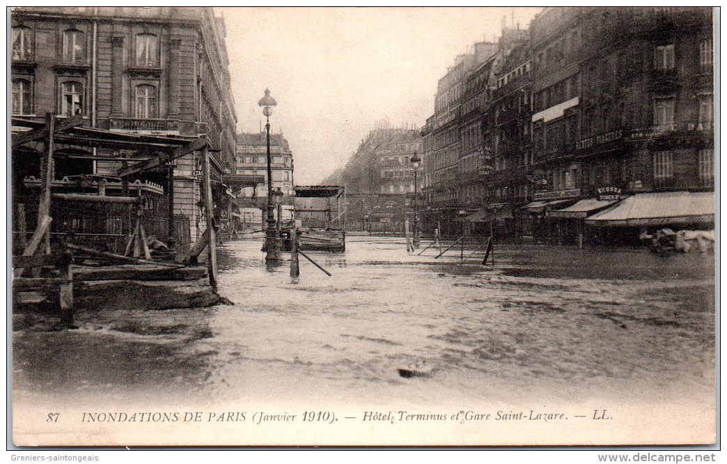 75 PARIS - CRUE 1910 - Hotel Terminus Et Gare Saint Lazare - Inondations De 1910