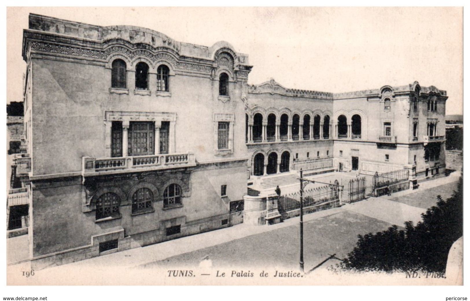 Tunisie  Tunis   Le Palais De Justice - Tunisie