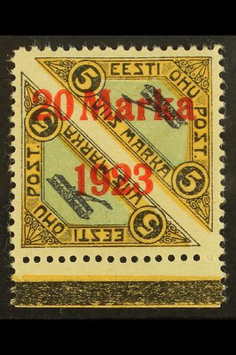 1923  AIR 20m On 5m Pair, Perf 11½, SG 47a (Michel 44Aa), Fine Mint. For More Images, Please Visit Http://www.sandafayre - Estonie