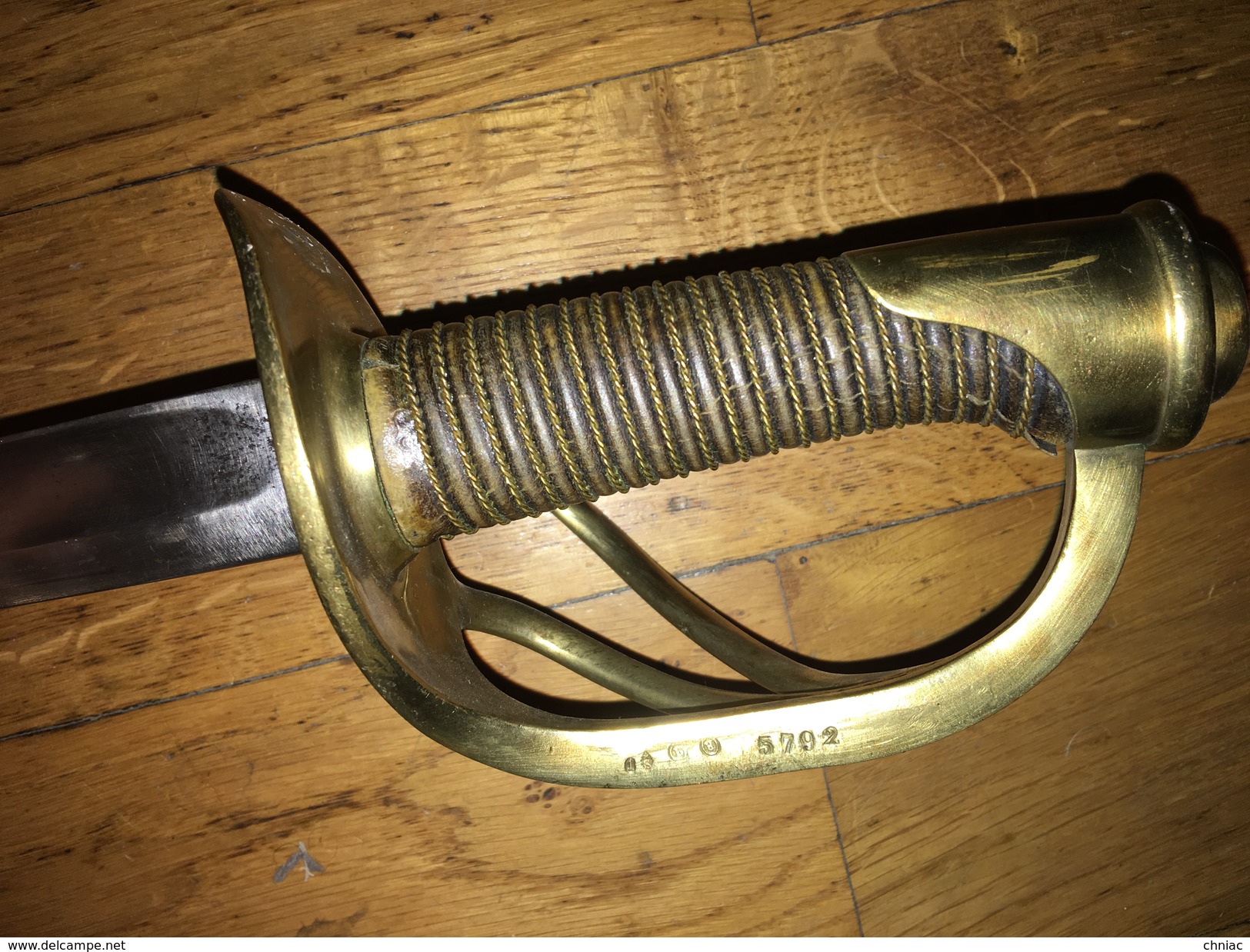 BEAU SABRE REGLEMENTAIRE FRANÇAIS, DE TROUPE DE CAVALERIE MODELE 1822. BIEN MARQUE SUR LE DOS.