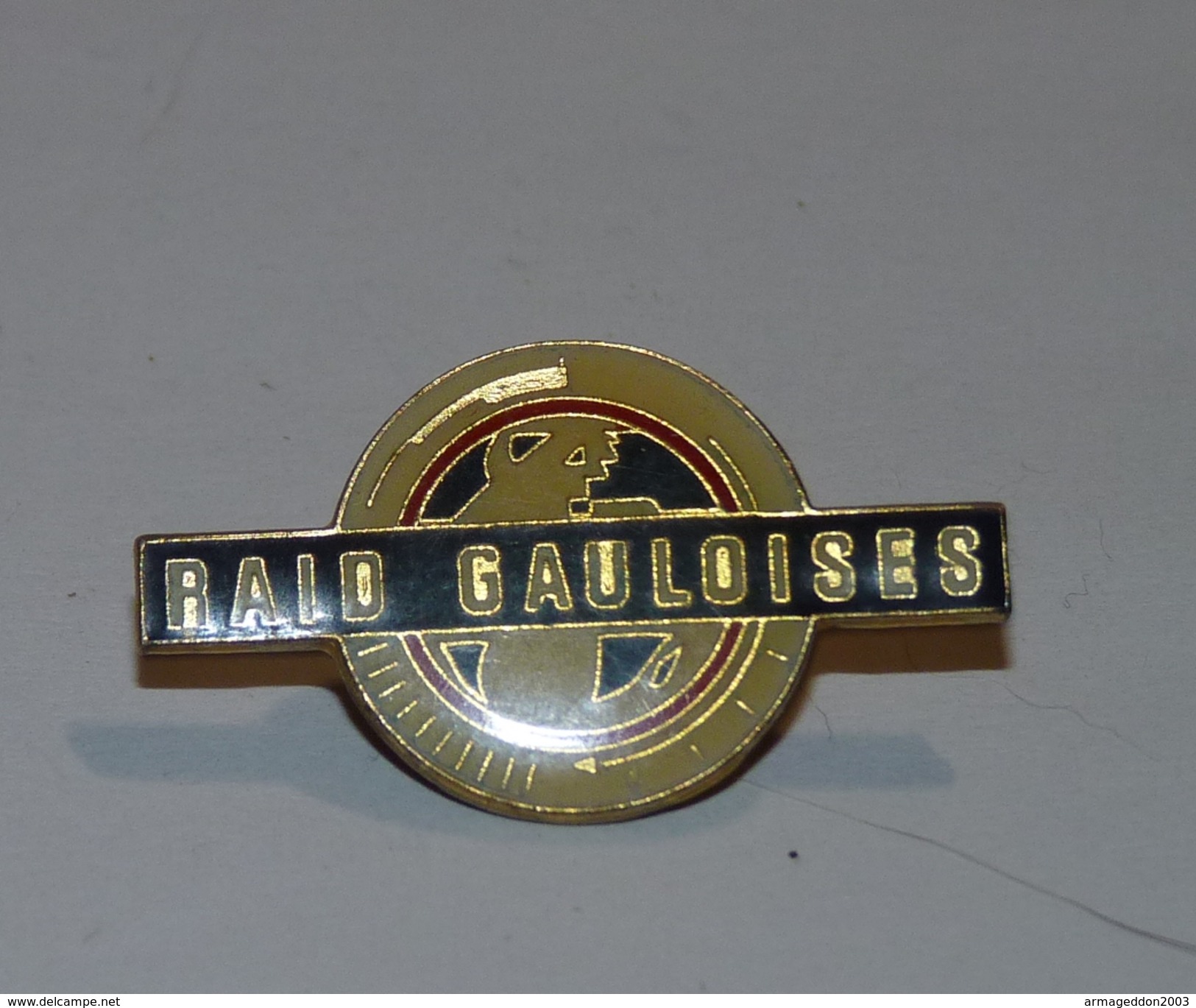 PINS PIN BADGE RAID GAULOISES - Automobile - F1