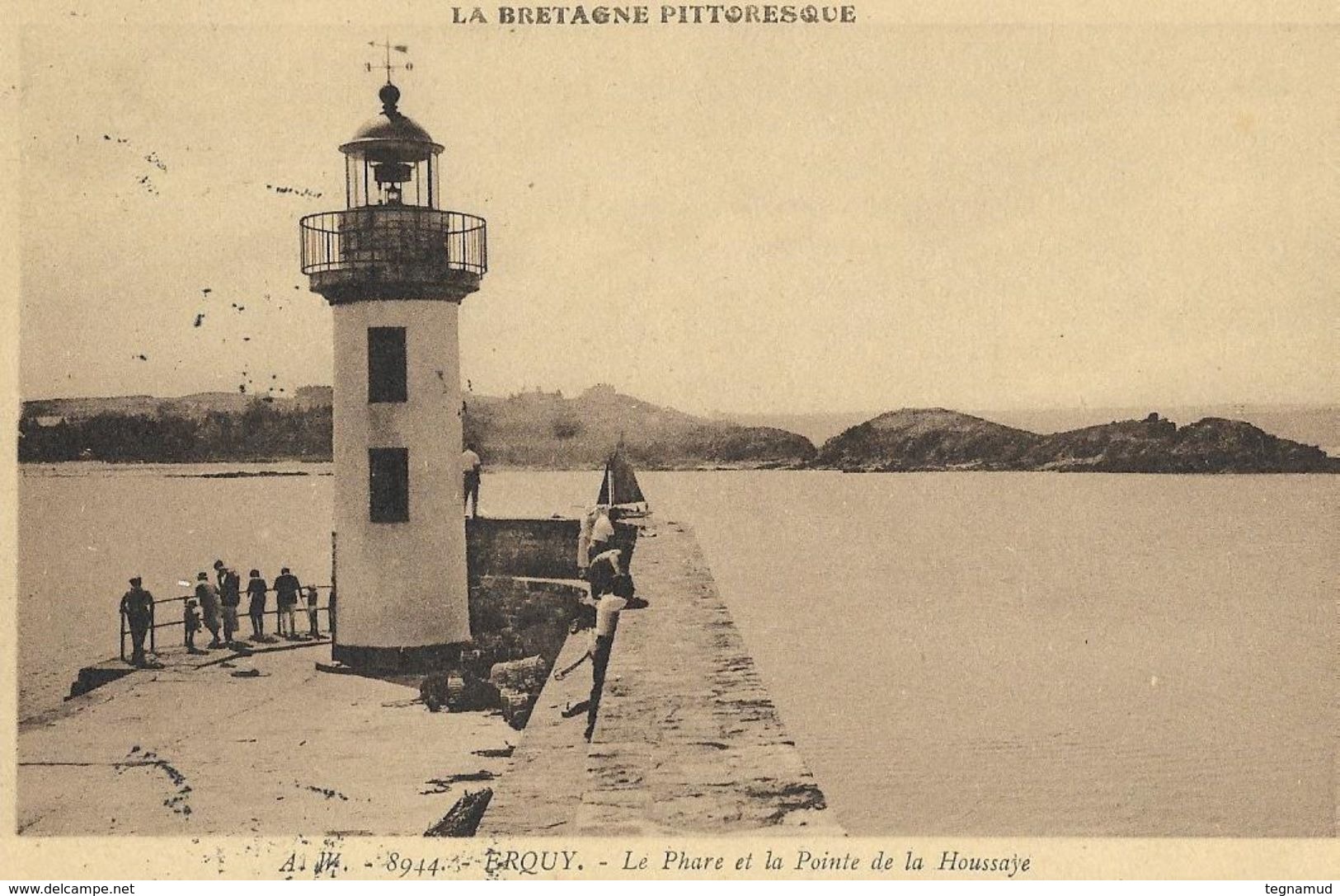 ERQUY - Le Phare Et La Pointe De La Houssaye - Erquy