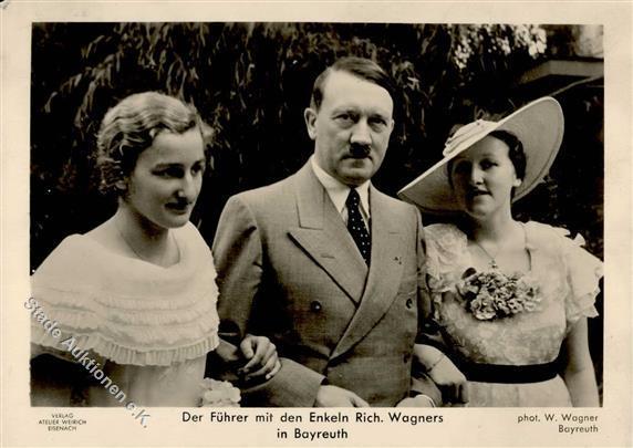 Hitler WK II Rich. Wagners Enkeln Foto AK I-II - Oorlog 1939-45