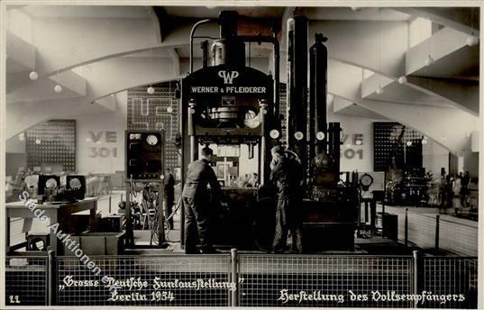 BERLIN WK II - Grosse Deutsche Funkausstellung 1934 - Herstellung Des VOLKEMPFÄNGERS I-II - Oorlog 1939-45