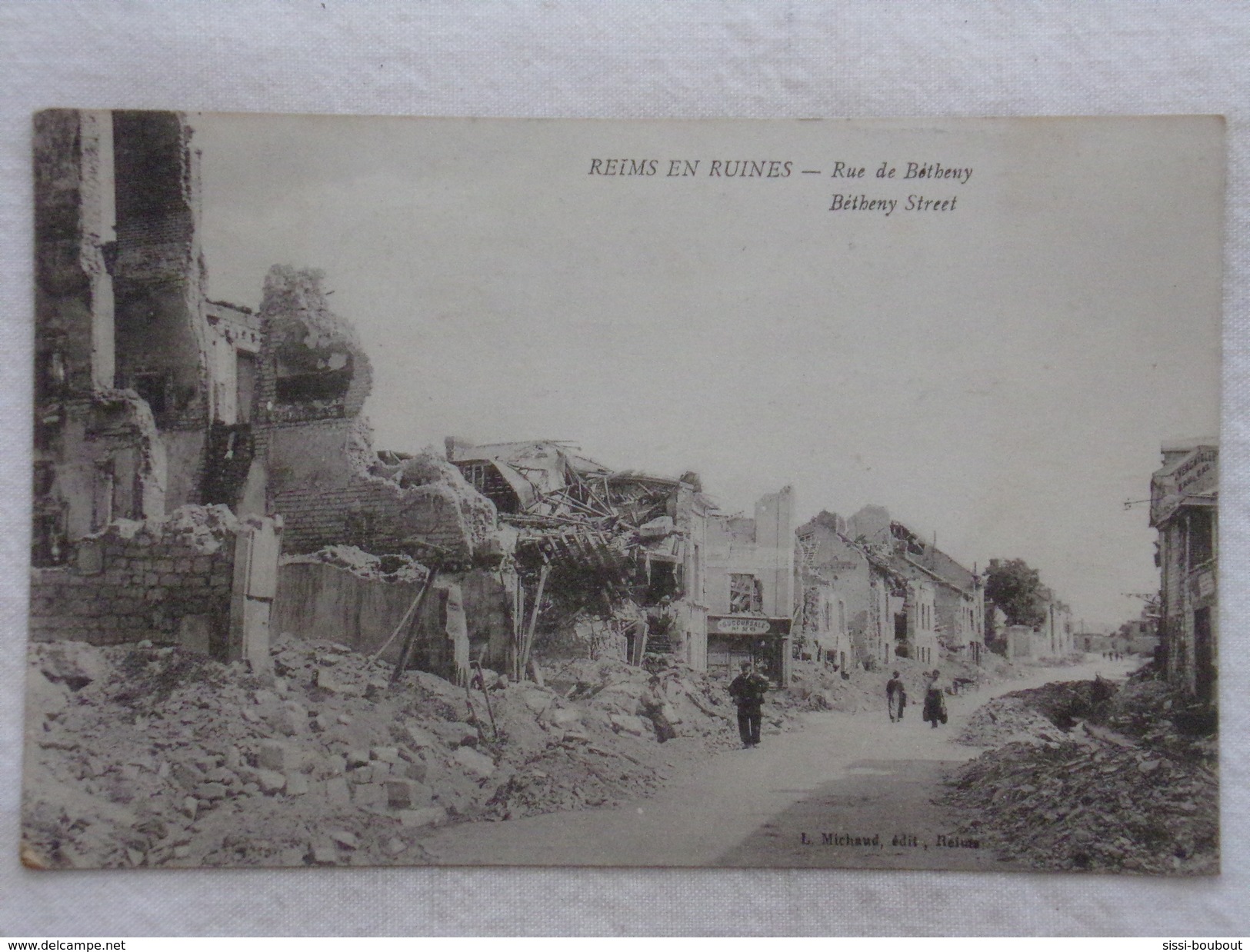 REIMS - Rue De Bétheny - Guerre/Militaria/Ruines/Bombardements - CPA - CP - Carte Postale - Reims