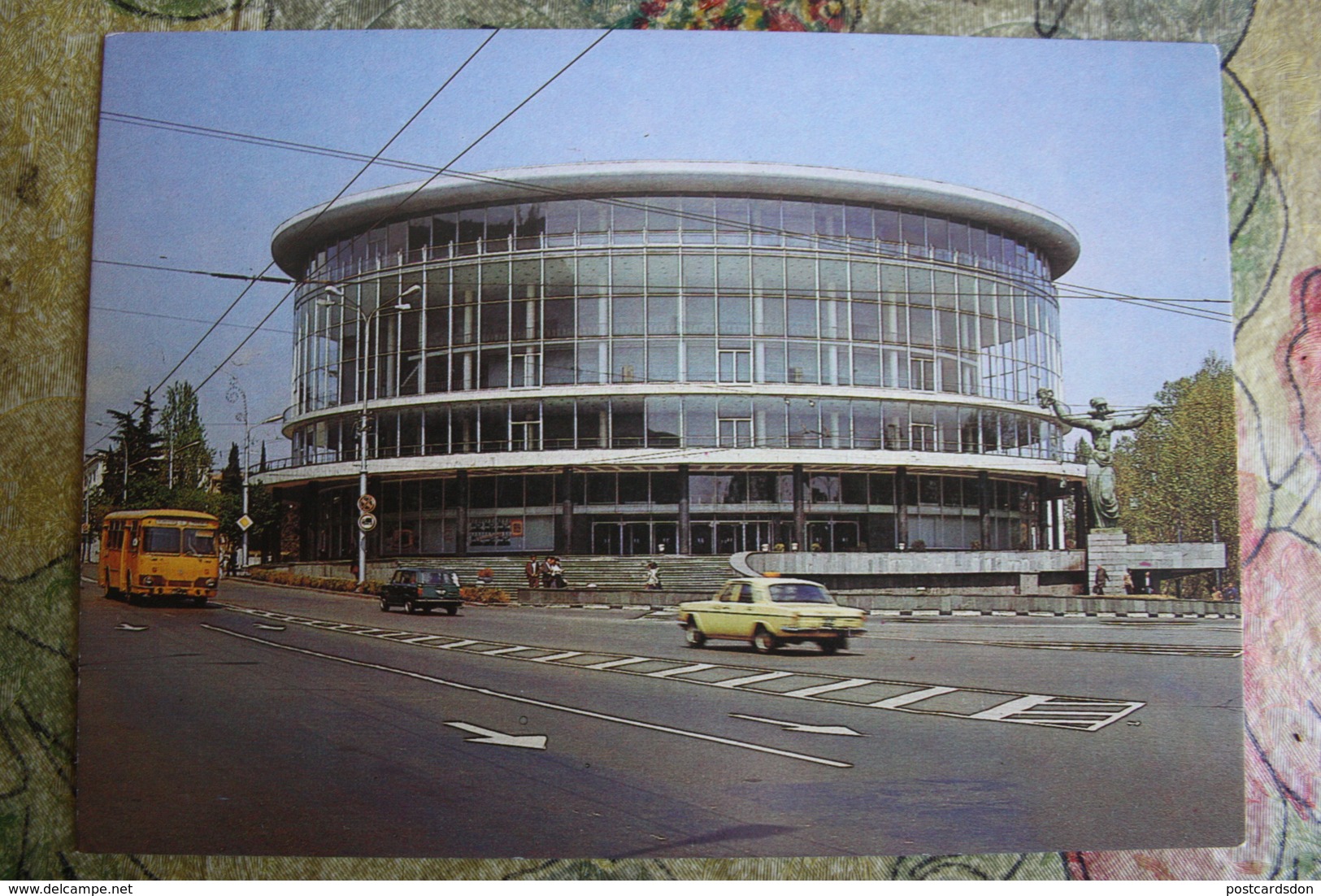 Georgia, Tbilisi. Concert Hall -  OLD USSR PC 1983 TAXI Car - Taxi & Fiacre