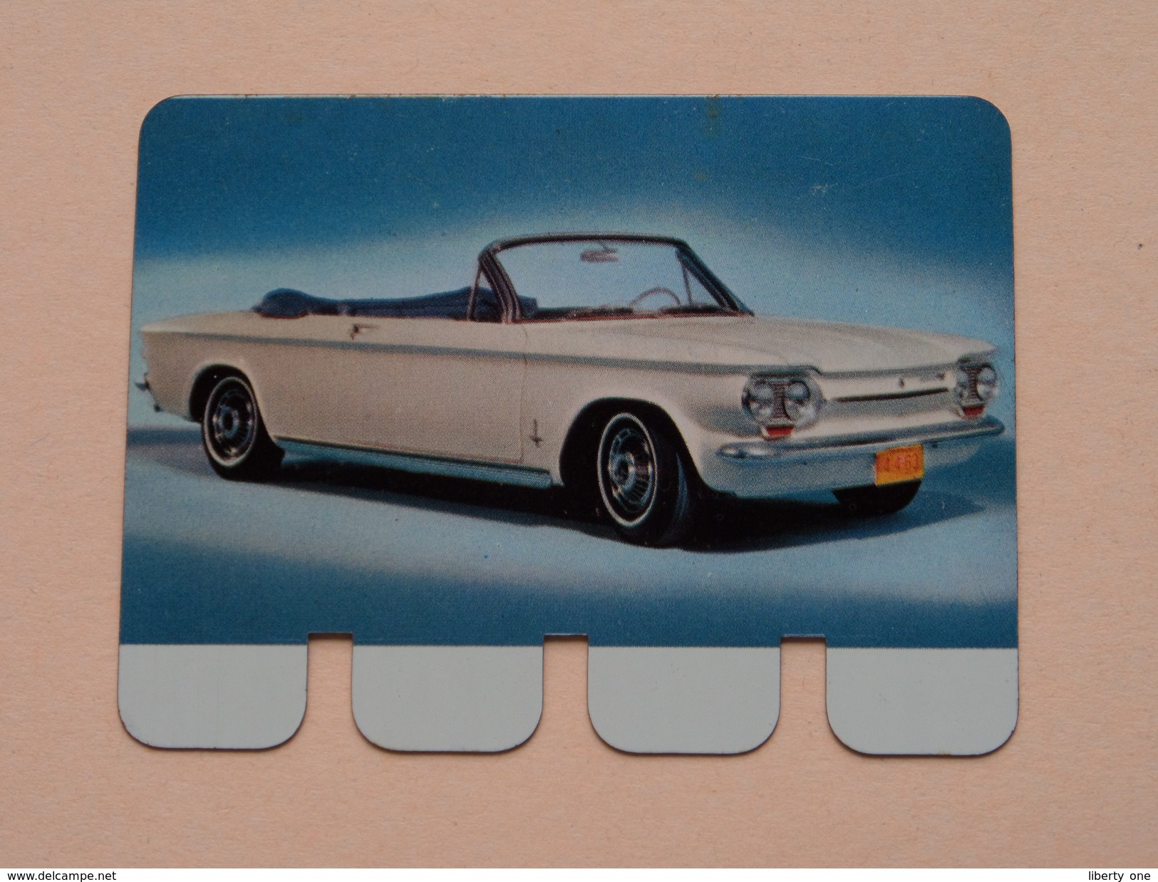 CHEVROLET CORVAIR MONZA - Coll. N° 51 NL/FR ( Plaquette C O O P - Voir Photo - IFA Metal Paris ) ! - Tin Signs (after1960)