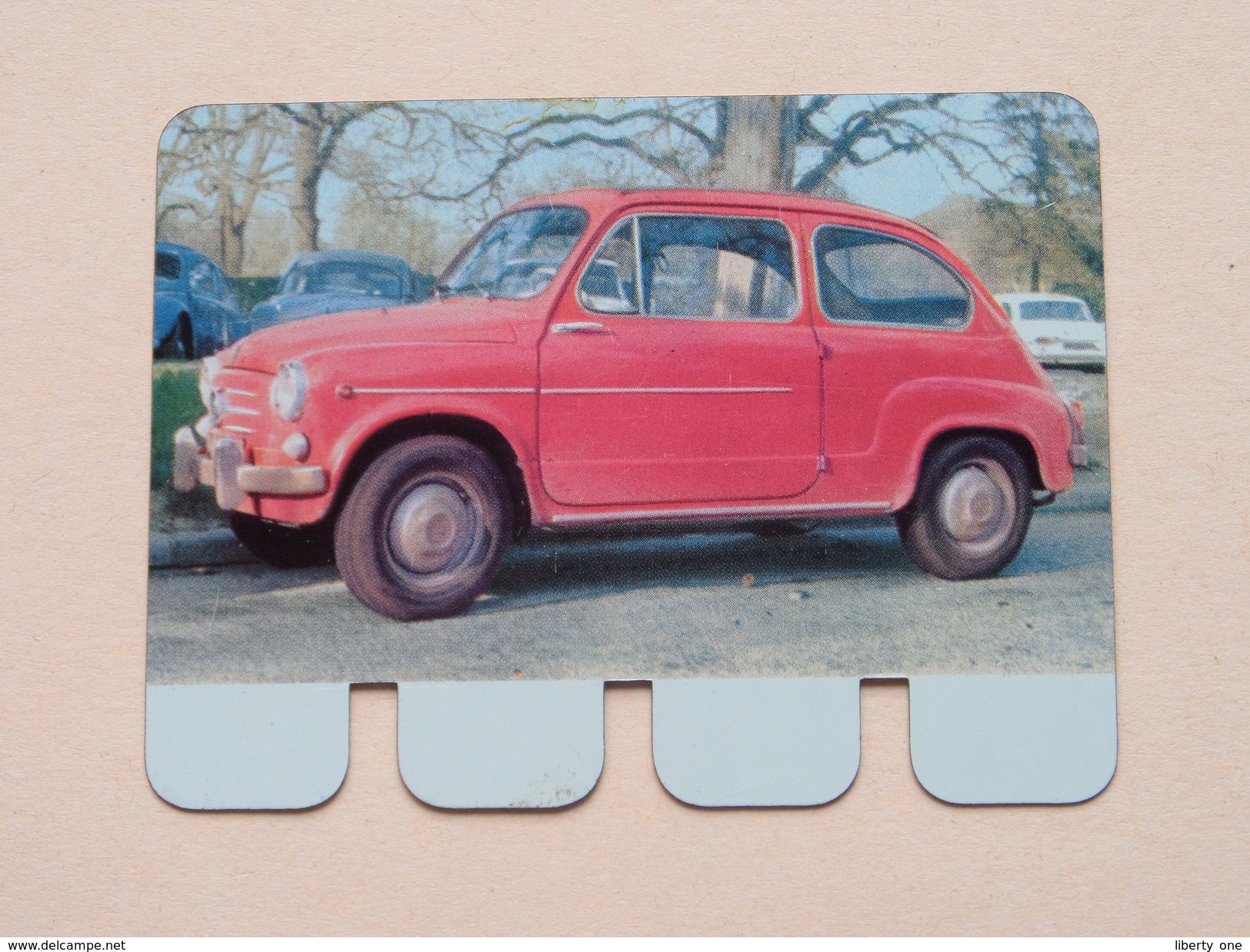 FIAT 600 D - Coll. N° 73 NL/FR ( Plaquette C O O P - Voir Photo - IFA Metal Paris ) ! - Tin Signs (after1960)