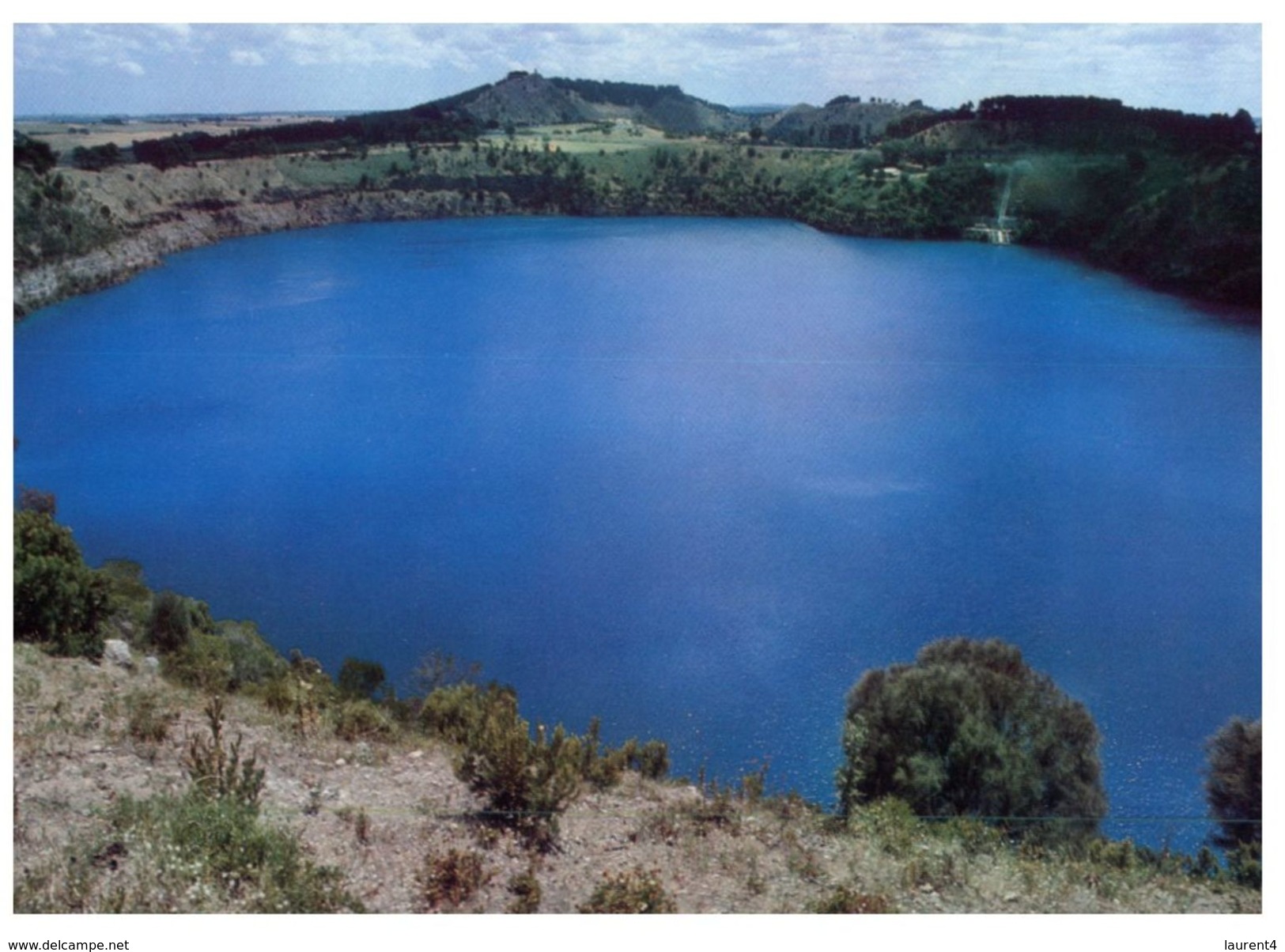 (555) Australia - (pre-paid Stamp Postcard With Special Postmark At Back) - SA - Blue Lake - Mt.Gambier