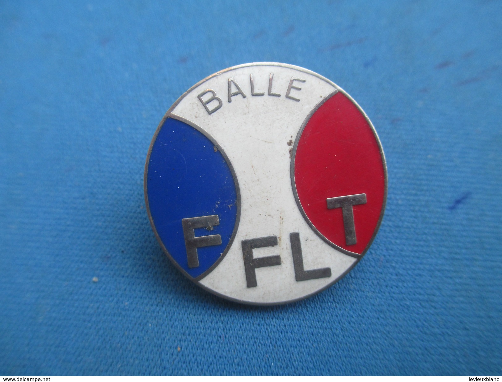 Médaille De Sport/Fédération Française De Lawn Tennis/FFLT/Balle /Bronze Argenté Cloisonné Et Peint/Vers1970-1980 SPO249 - Autres & Non Classés