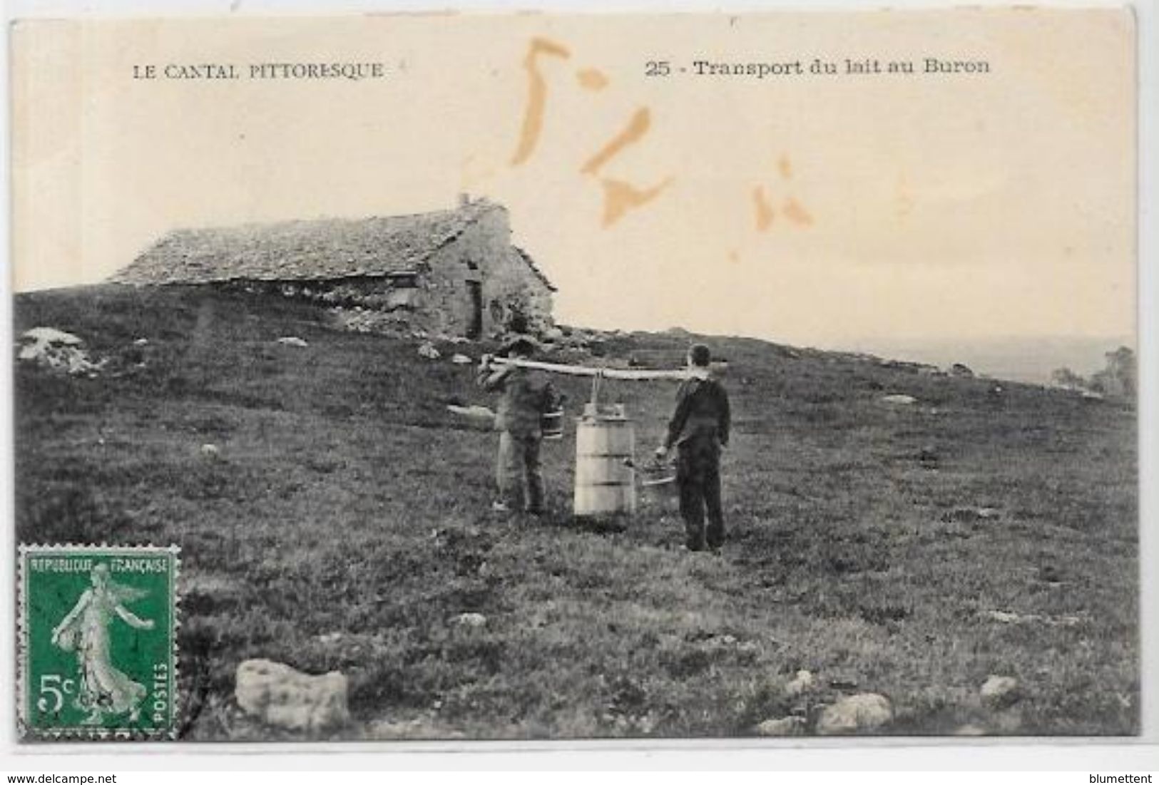 CPA Types Métier Folklore Cantal Auvergne Circulé - Other & Unclassified