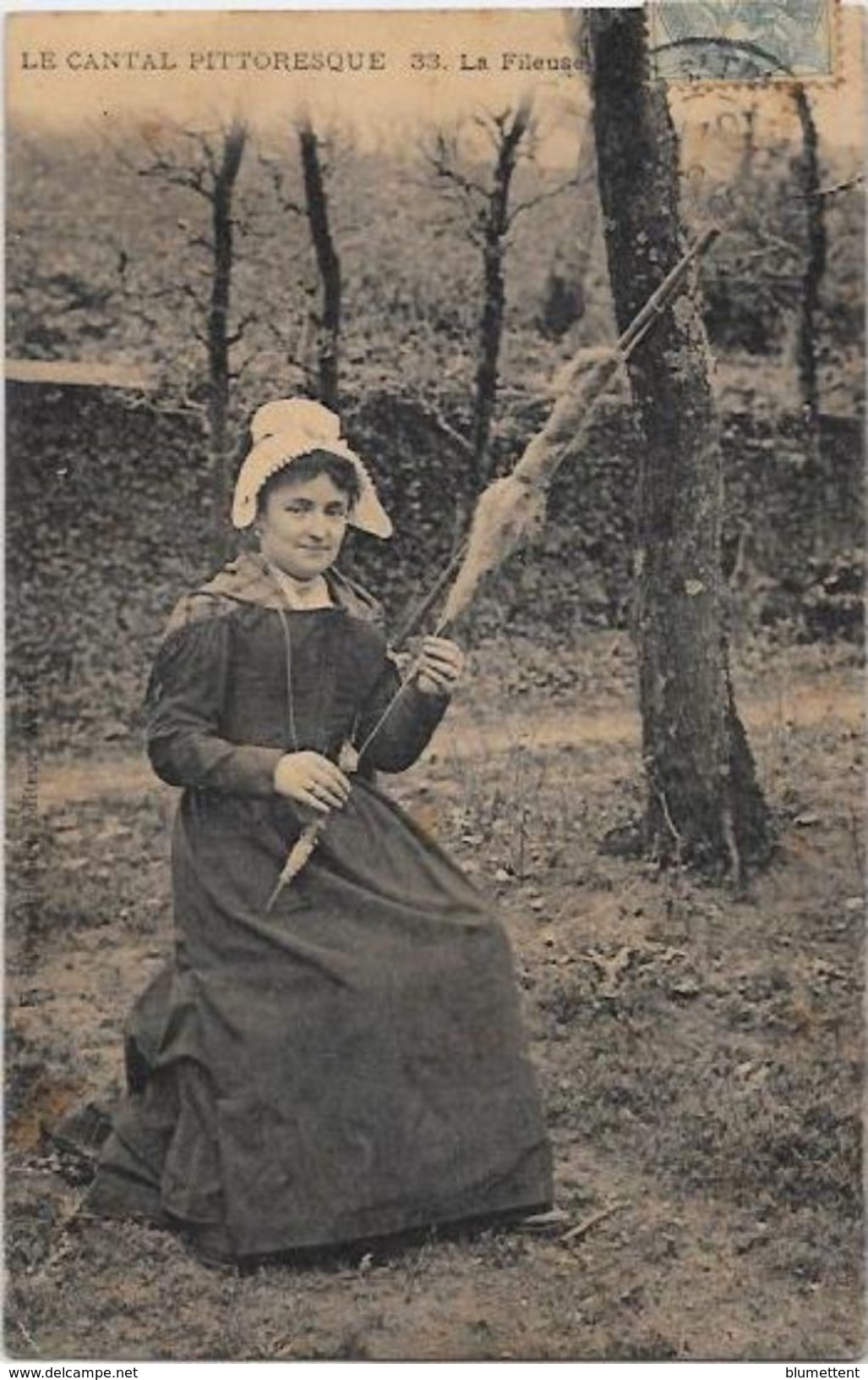 CPA Types Métier Folklore Cantal Auvergne Circulé - Andere & Zonder Classificatie