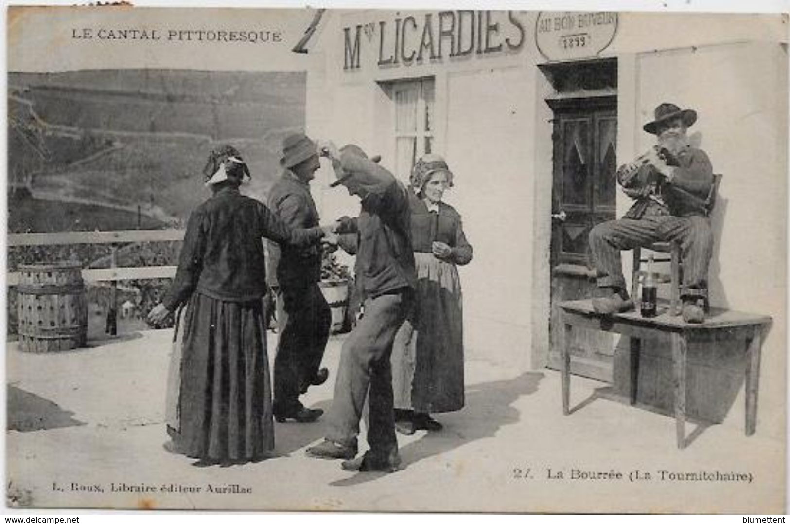 CPA Types Métier Folklore Cantal Auvergne Circulé Biniou - Andere & Zonder Classificatie