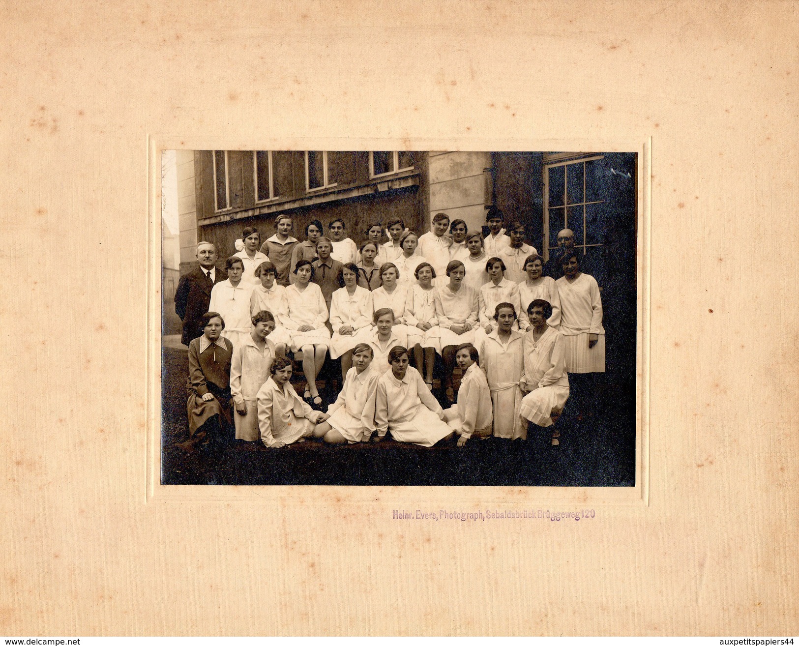 Grande Photo Originale Scolaire - Photo De Classe De Jeunes Femmes Berlinoises - Brügge Weg Vers 1930 - Berlin - Anonyme Personen