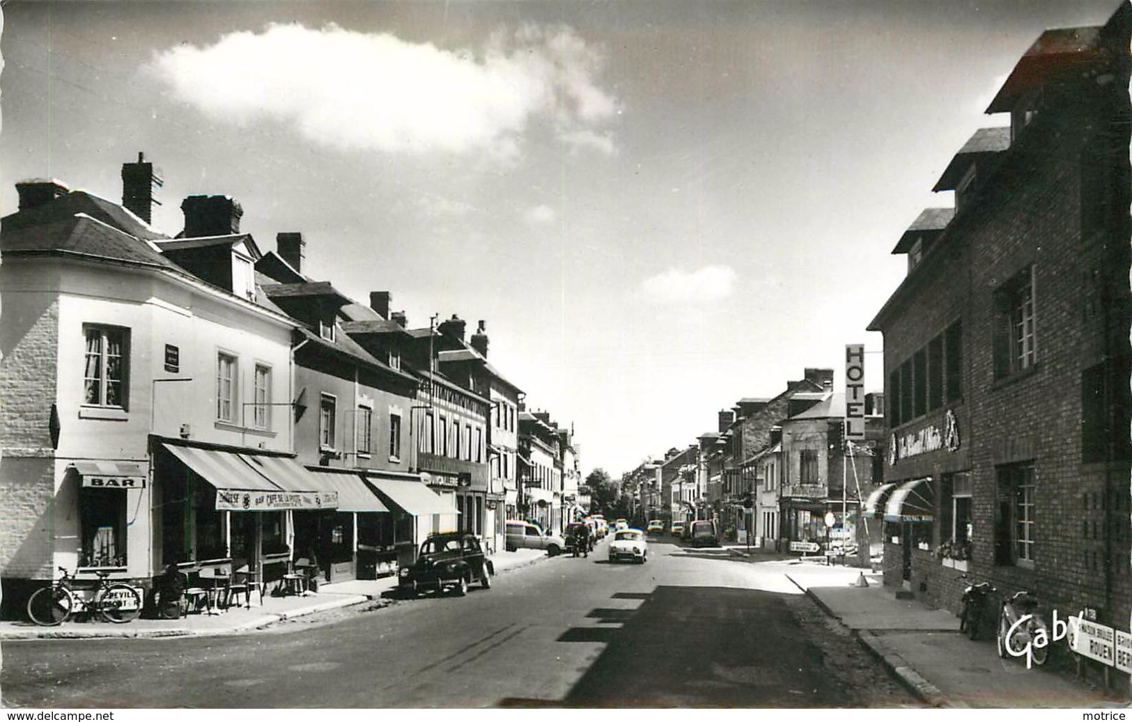 BOURGTHEROULDE - Grande Rue, Café De La Poste. - Bourgtheroulde