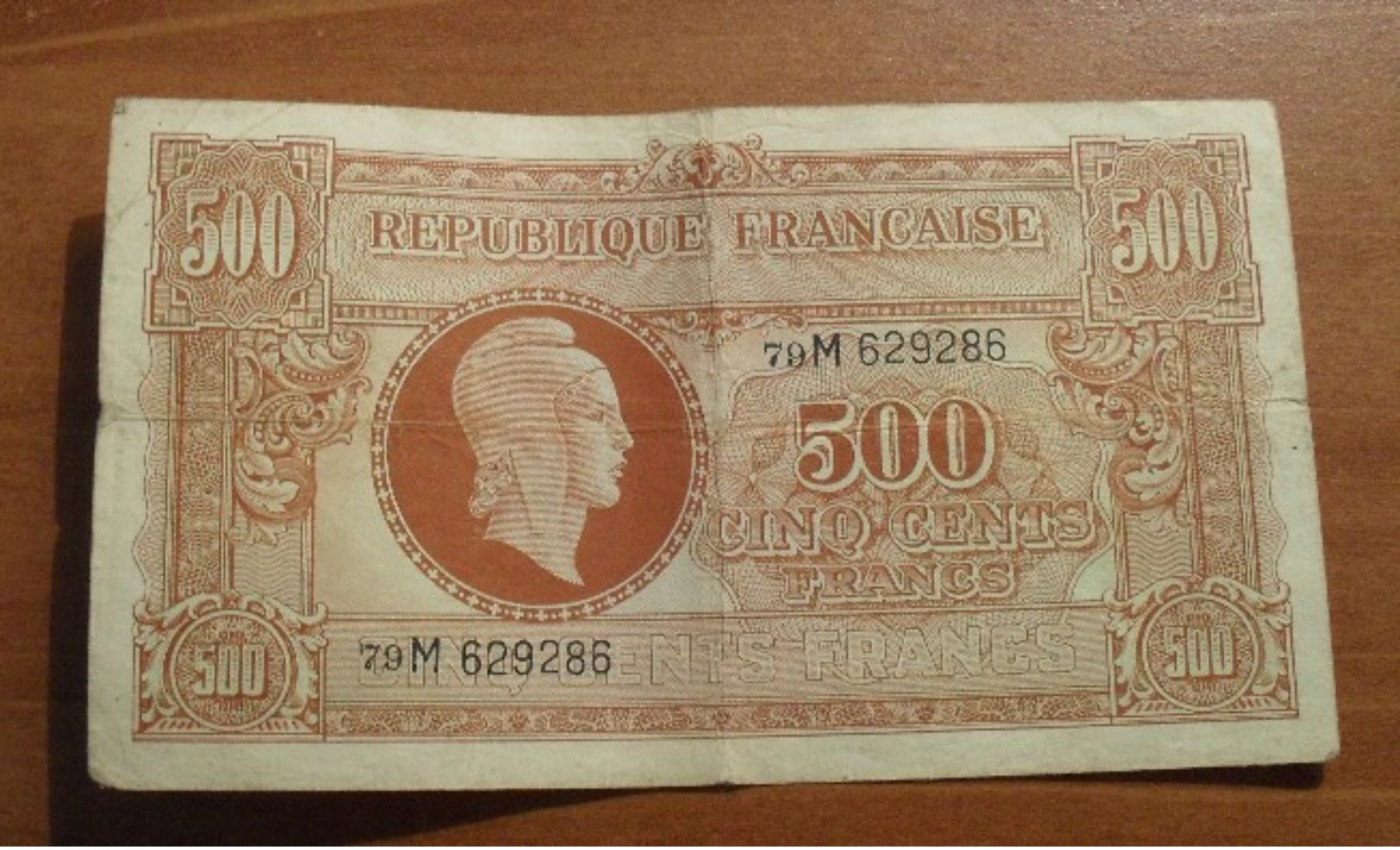 1944/45 ND - France - 500 FRANCS, Marianne, Impression Anglaise, 79 M 629286 - 1943-1945 Marianne