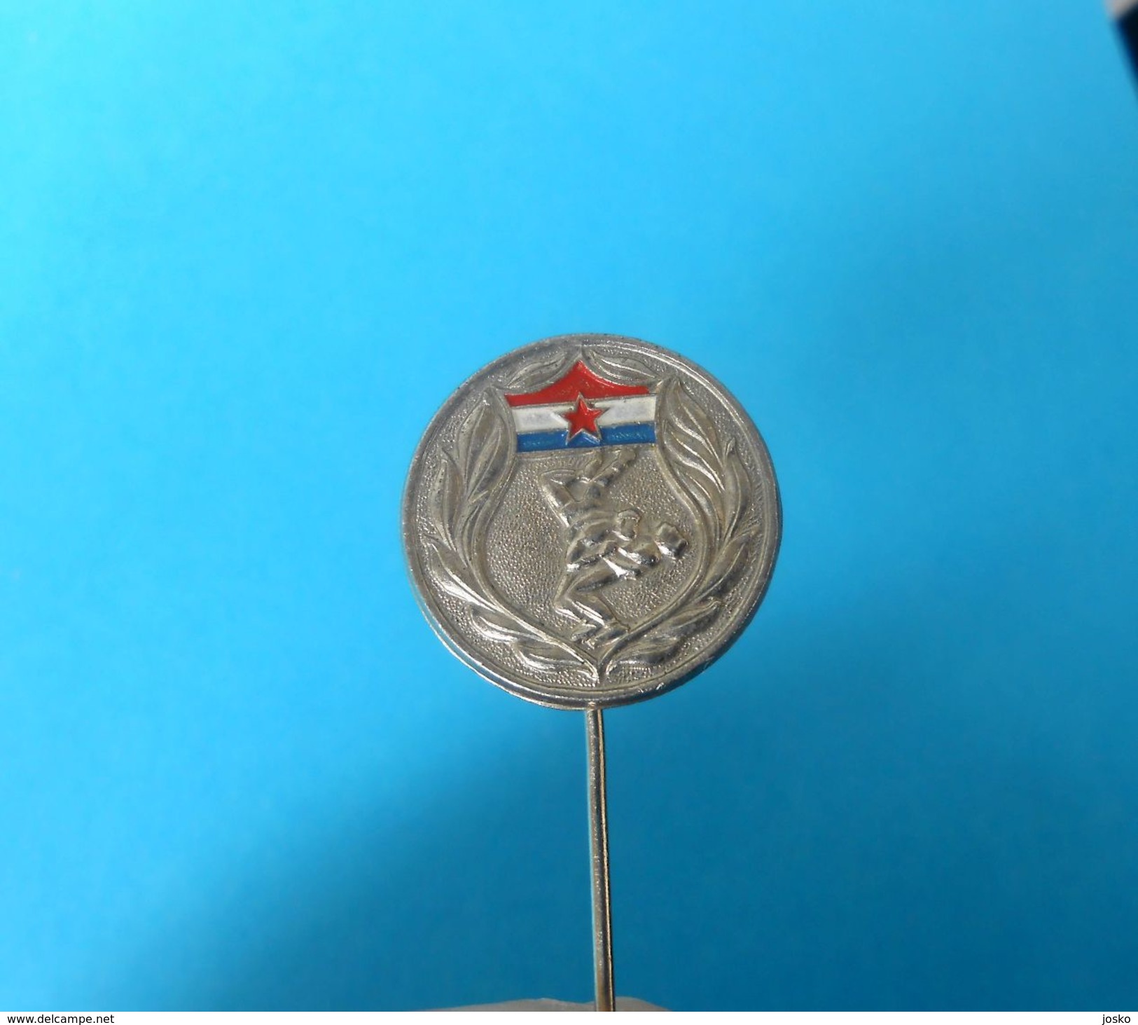 YUGOSLAVIAN WRESTLING FEDERATION - Vintage Pin Badge UWW Lutte Lotta Lucha Ringen Luta Anstecknadel Distintivo Abzeichen - Autres & Non Classés