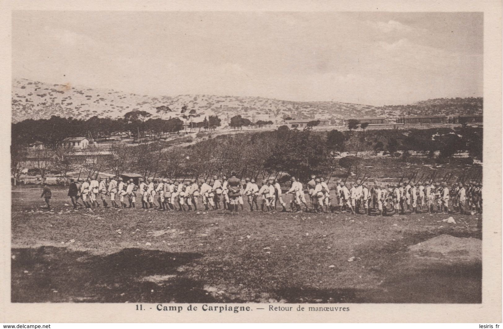 CPA - 11 -  CAMP DE CARPIAGNE - RETOUR DE MANŒUVRES - - Casernas