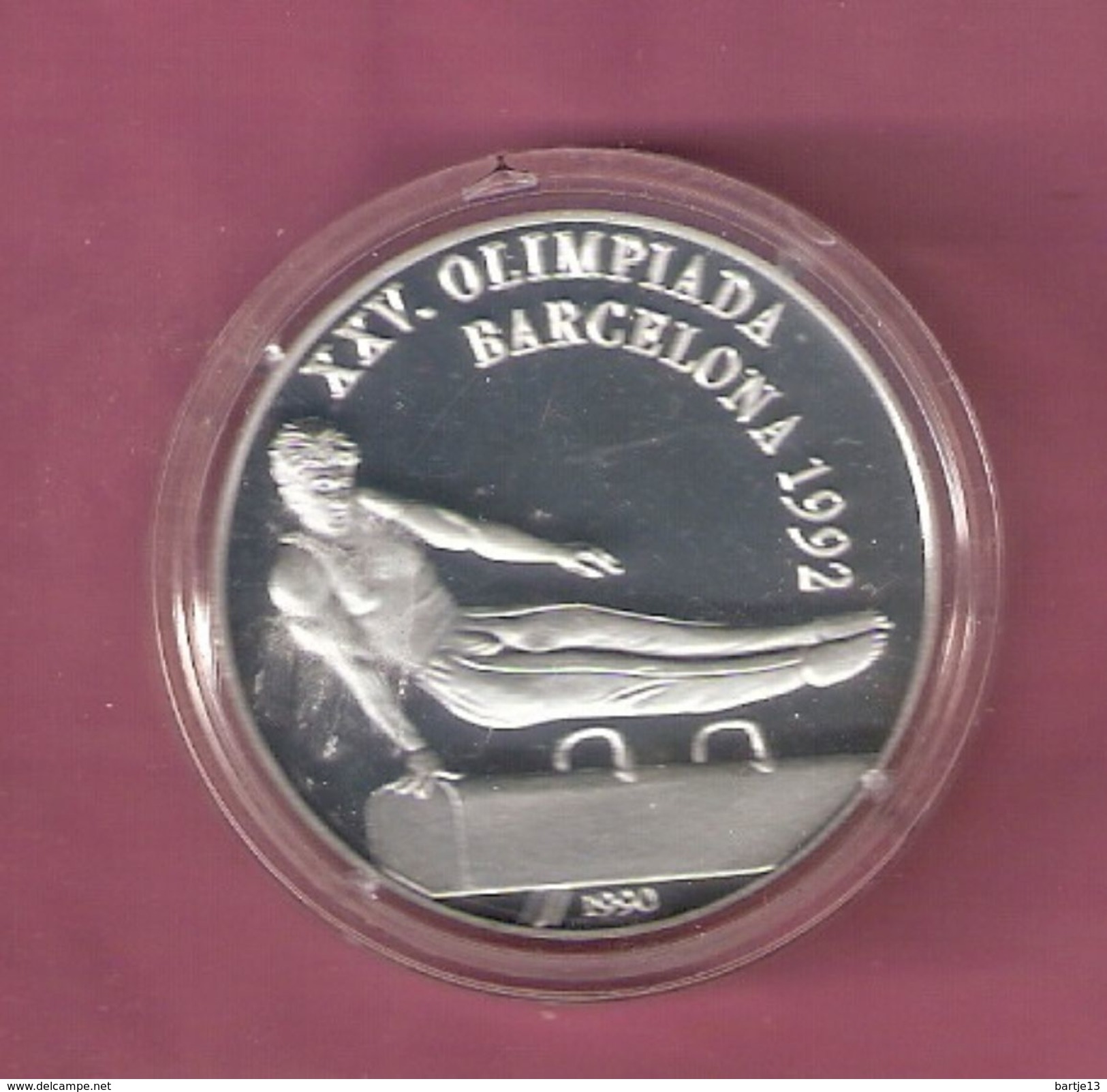 CUBA 10 PESOS 1990 SILVER PROOF OLYMPIC GAMES HORSE TURNING - SCRATCHES ONLY ON CAPSEL - Cuba