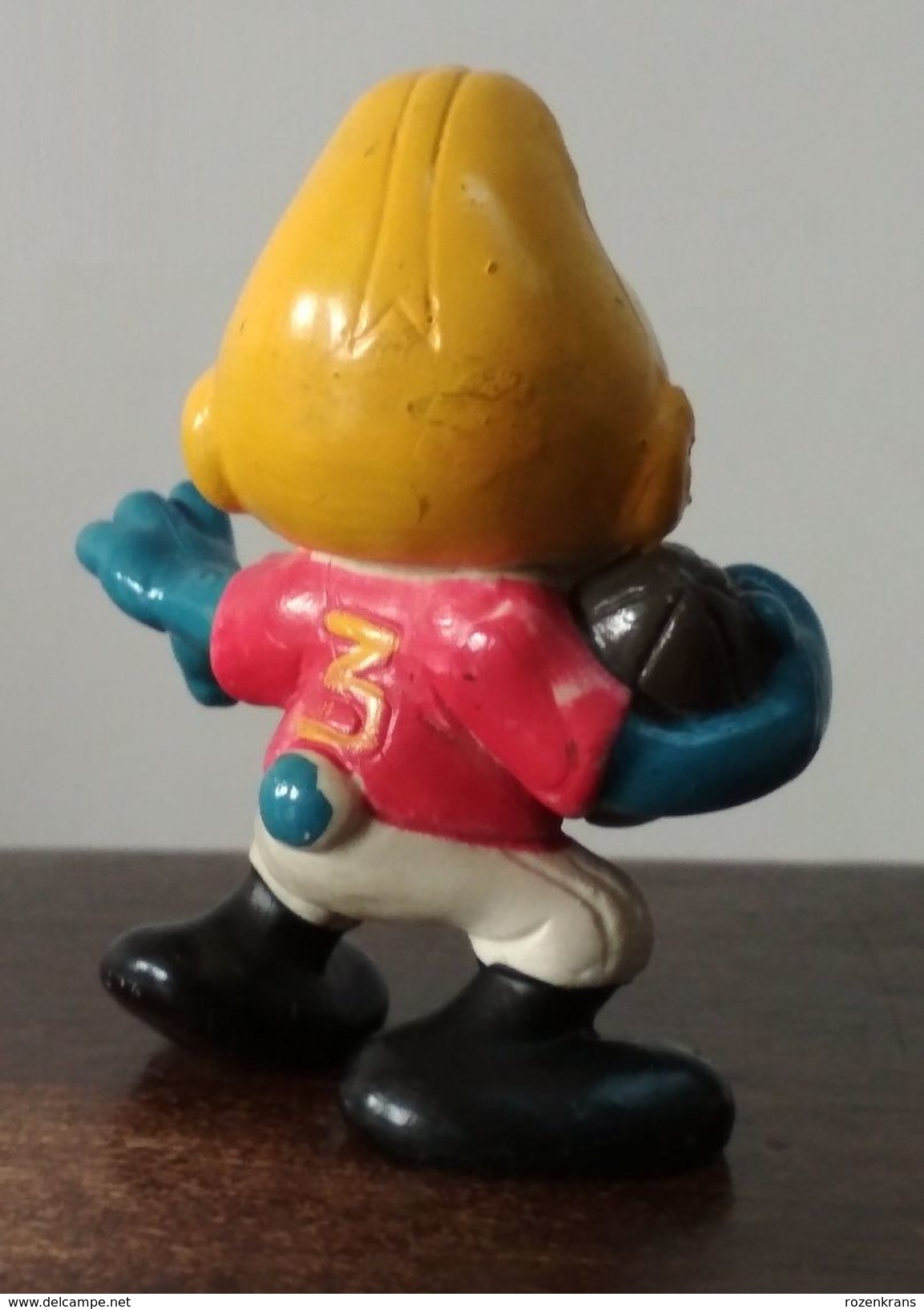 American Football Smurf  Pitufo Schlumph 1980 Made In Hong Kong Schleich PEYO - I Puffi