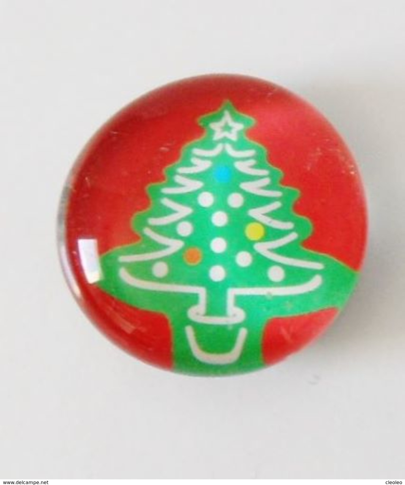 Fève Miniature Effet Boule De Verre Sapin De Noel - Dd - Autres & Non Classés