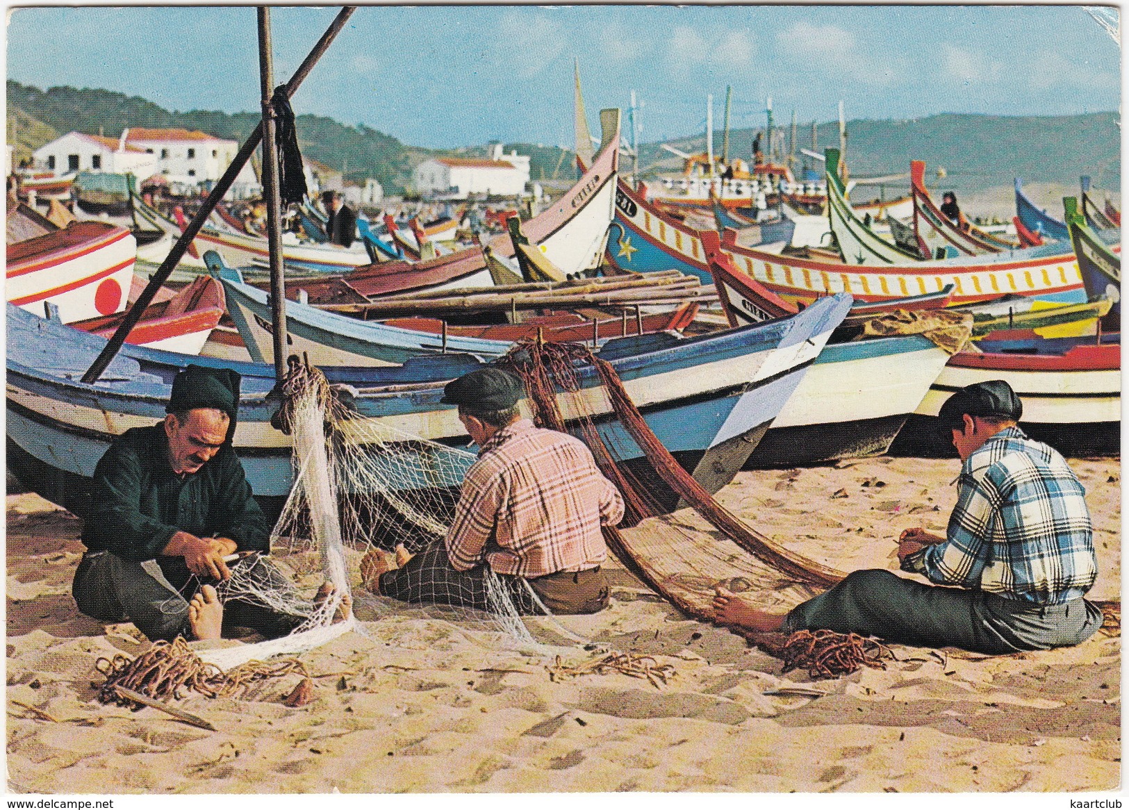 Nazaré - Concertando As Redes / Repairing Net / Réparant Filets  - ( Portugal) - Leiria