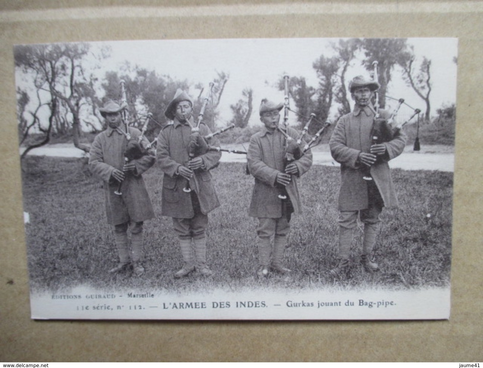 BOUCHES DU RHONE  13  MARSEILLE  -   ARMEE DES INDES   -  GURKAS JOUANT DU BAG-PIPE   N° 112     TRES   ANIME    TTB - Sin Clasificación